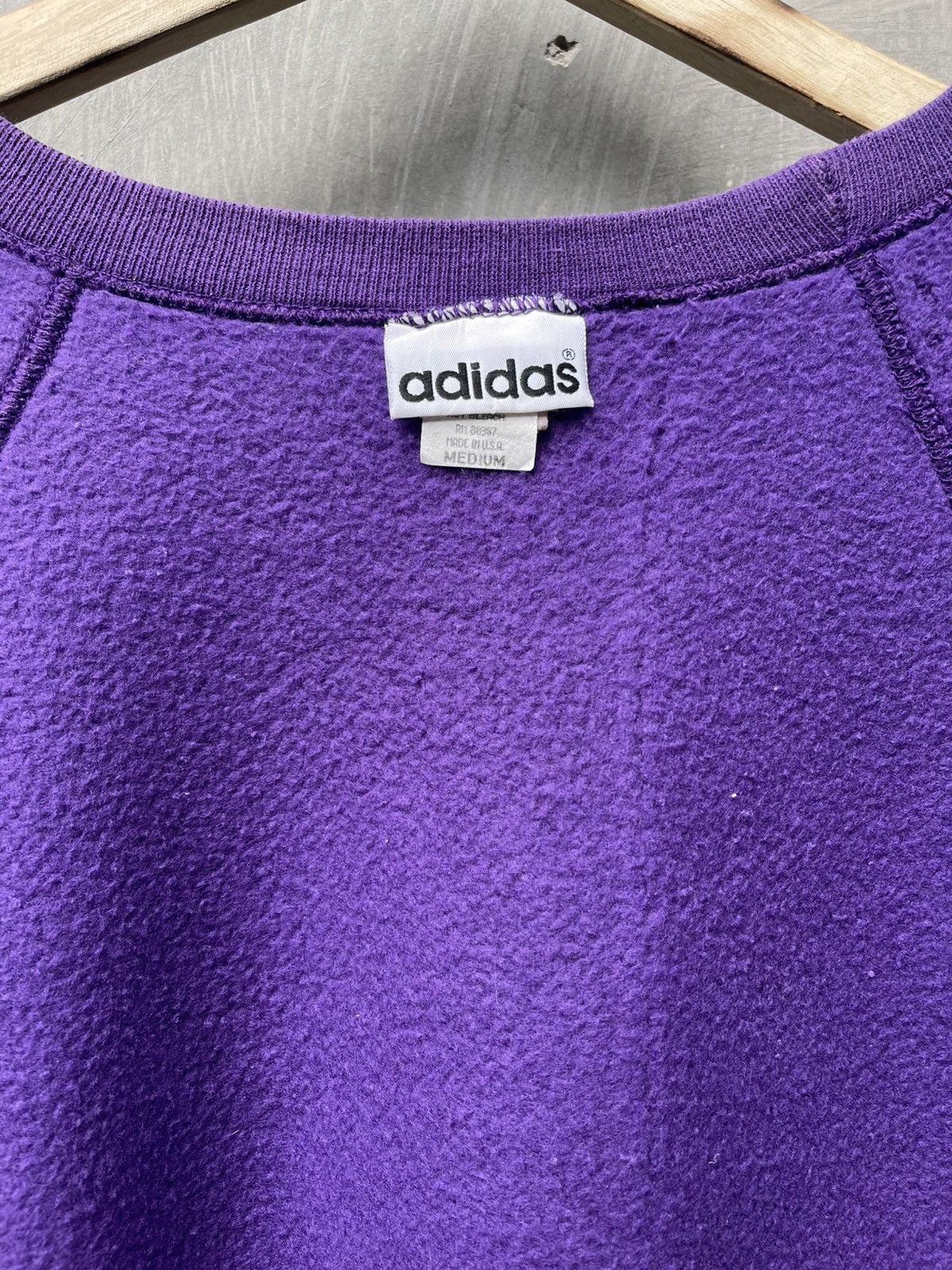 Adidas Adidas Vintage Crewneck - Size on tag M| Rare 90s Look. Size US M / EU 48-50 / 2 - 6 Thumbnail