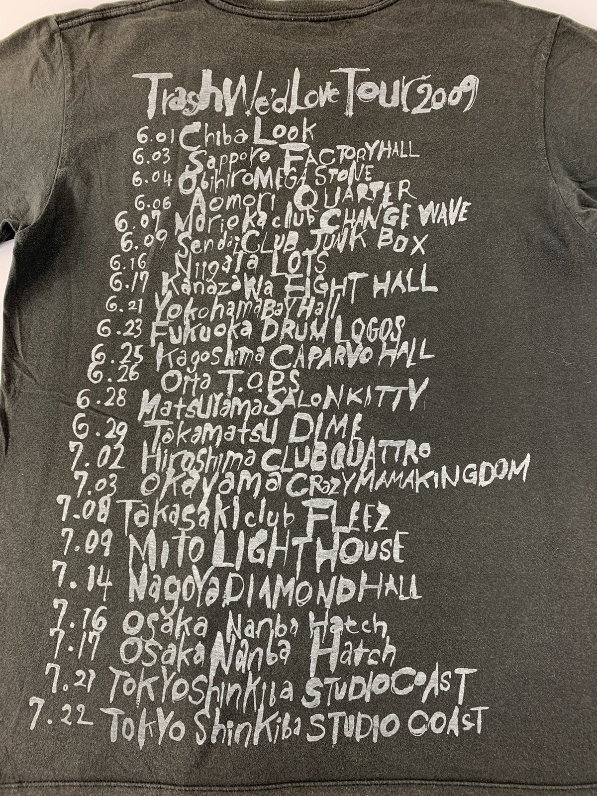 Band Tees The Hintus Trash Wed Love 09’ Iron Gear Records Printed Tee Size US S / EU 44-46 / 1 - 5 Thumbnail