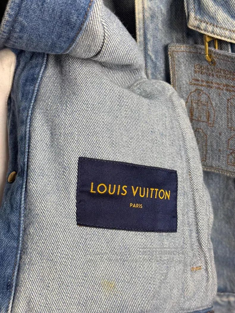 Louis Vuitton Louis Vuitton Blue listed denim jacket Size US M / EU 48-50 / 2 - 7 Thumbnail