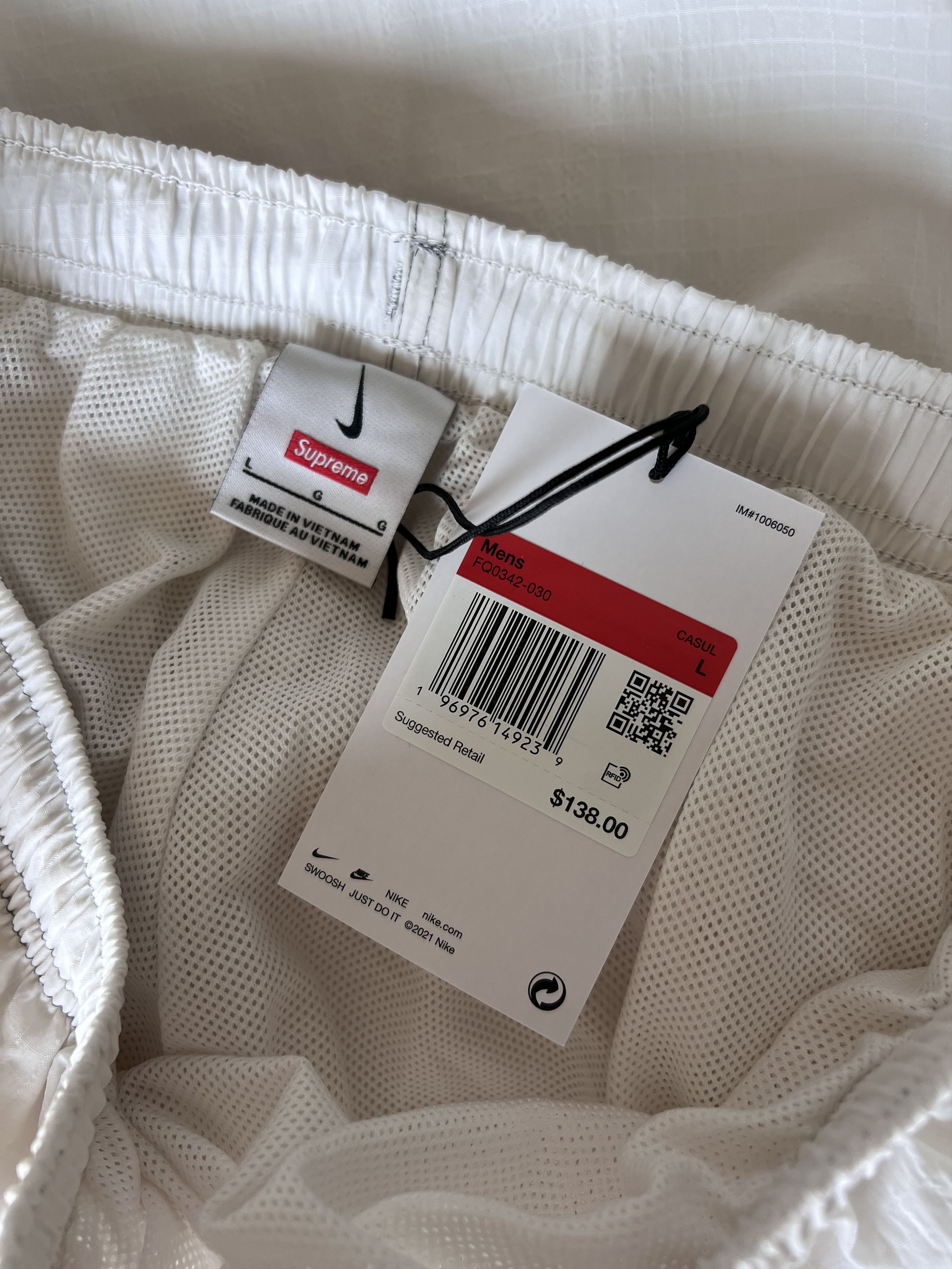 Nike × Supreme Supreme Nike Track Pants in White Size US 34 / EU 50 - 7 Thumbnail