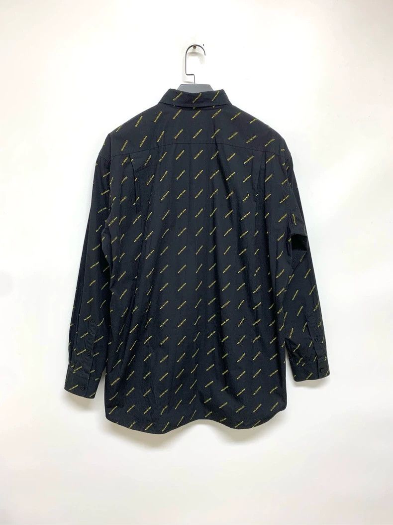 Balenciaga Balenciaga Bullet screen full of shirt 2504-Nextarrow Size US XXS / EU 40 - 2 Thumbnail