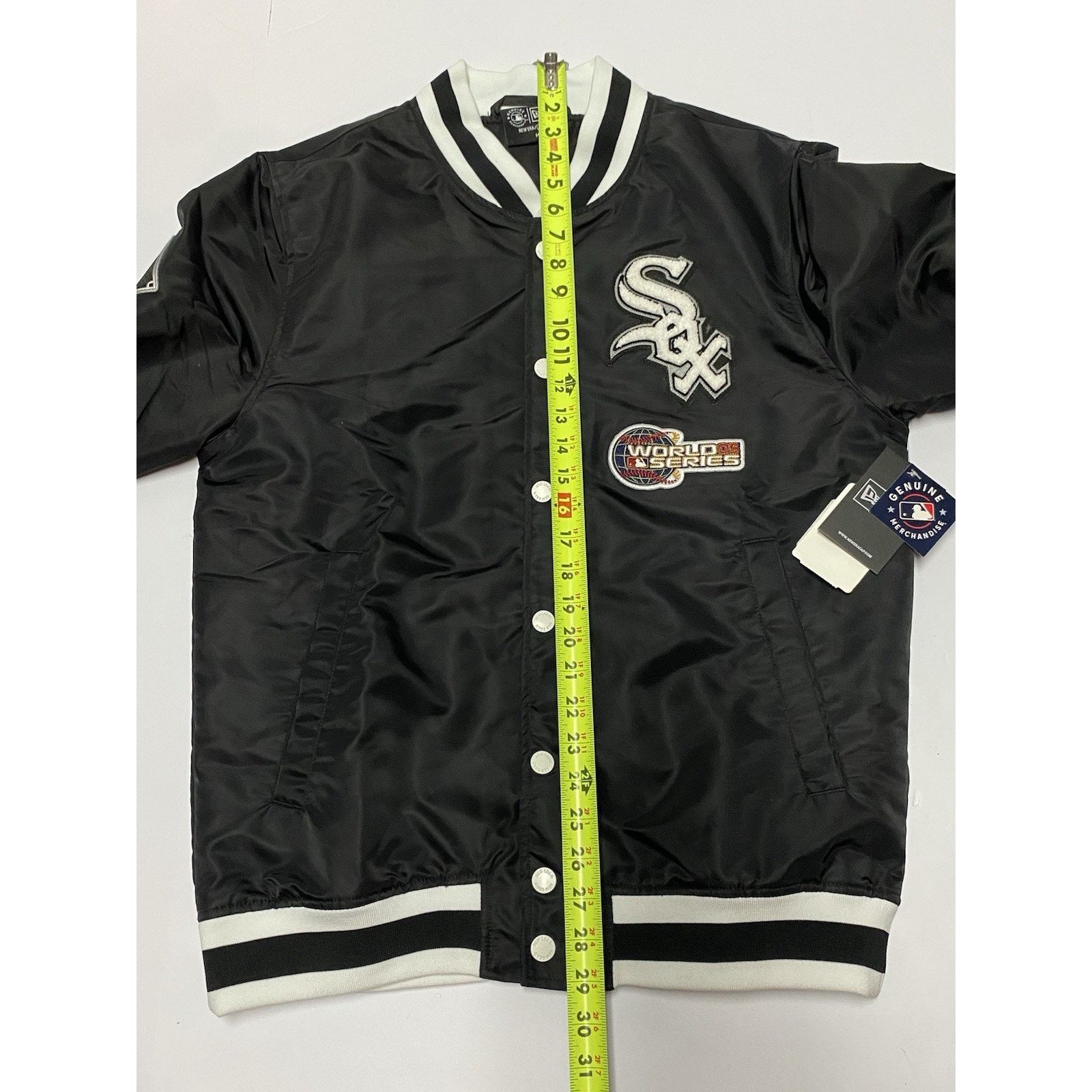 Alpha Industries New Era CHICAGO WHITE SOX Bomber Jacket Mens Sz Medium. NWT! Size US M / EU 48-50 / 2 - 8 Thumbnail