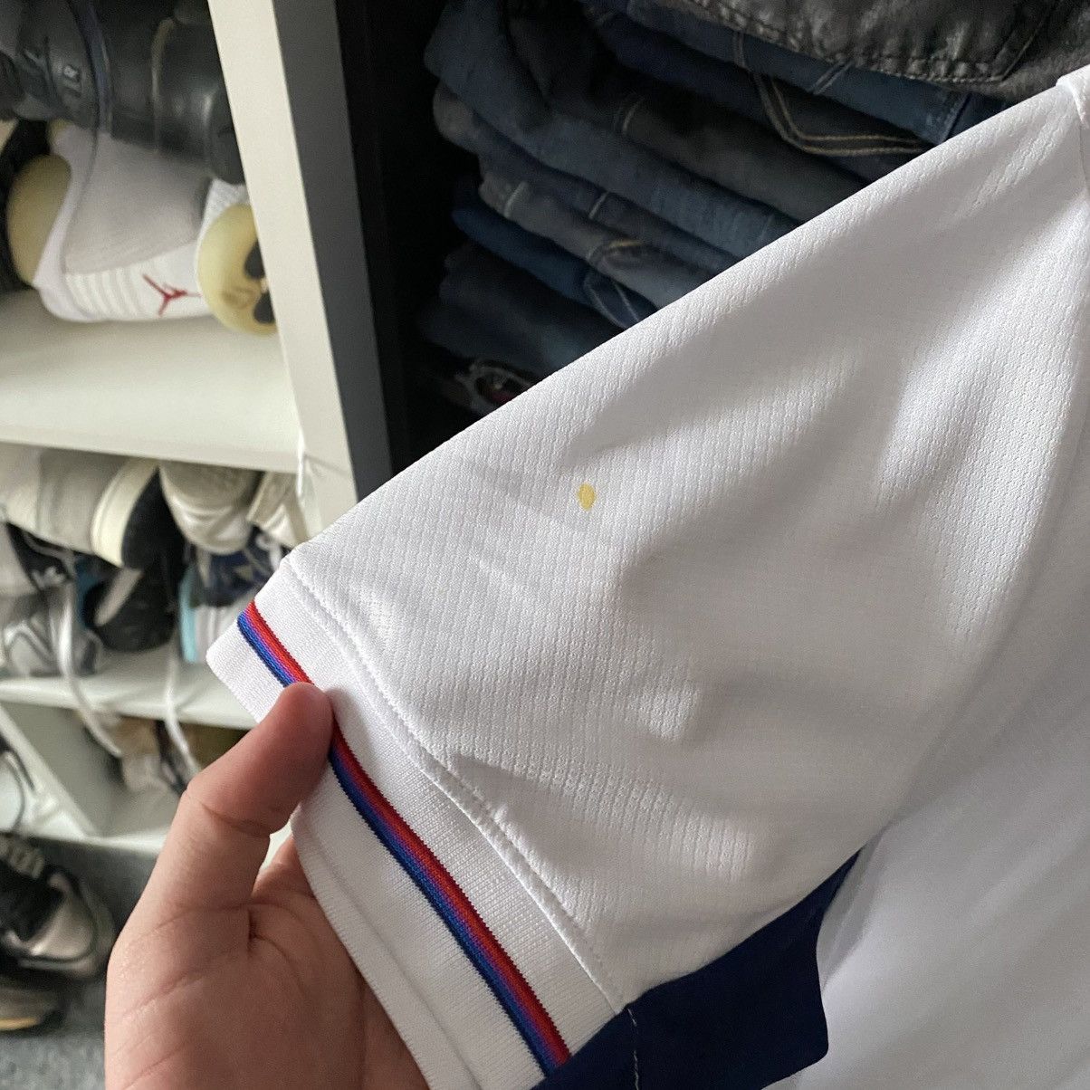 Nike Mens Nike England 2019 National home soccer jersey size S Size US S / EU 44-46 / 1 - 7 Thumbnail
