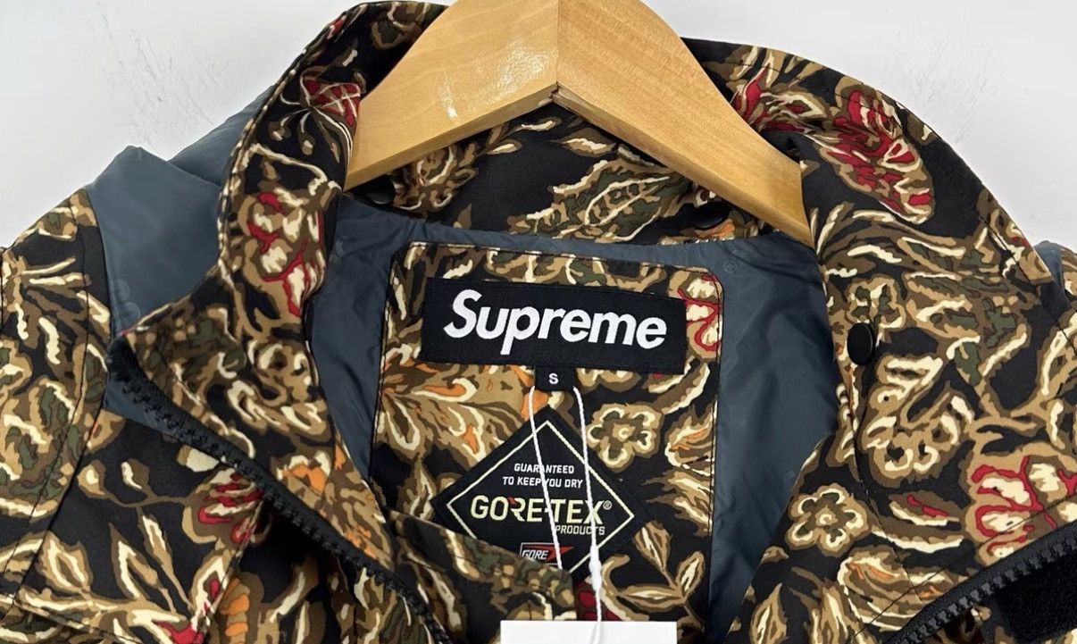 Supreme Supreme x Gore-Tex Floral Jacket J42 Size US S / EU 44-46 / 1 - 5 Thumbnail