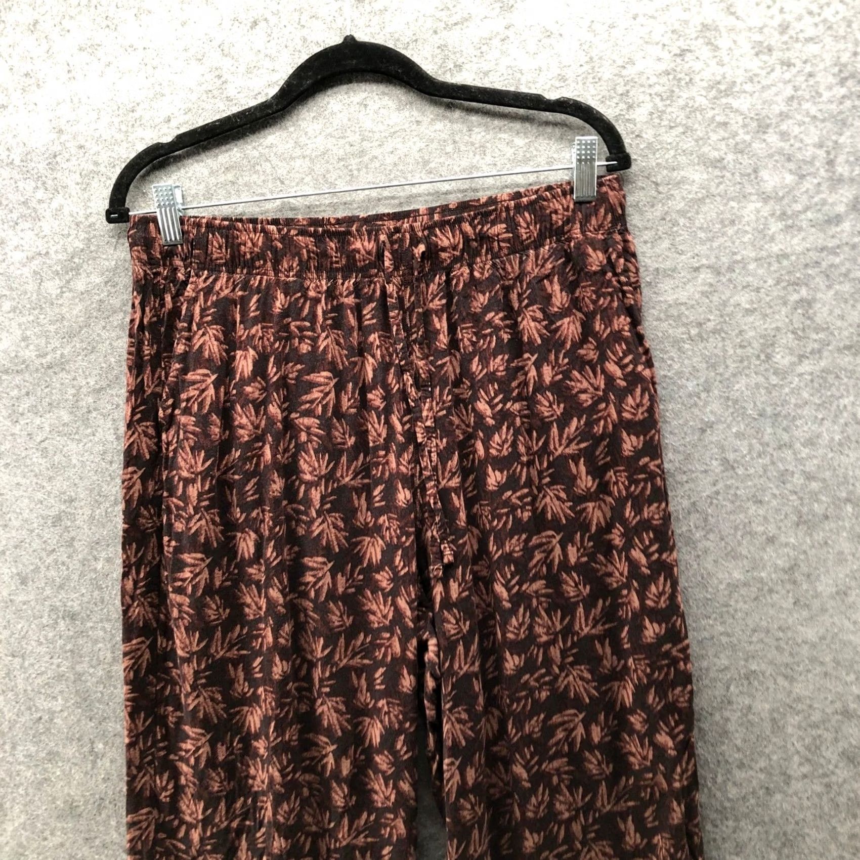 Uniqlo Uniqlo Pajama Pants Womens L Rayon Brown Palm Print Lounge Lightweight Tropical Size 36" / US 14 / IT 50 - 3 Thumbnail