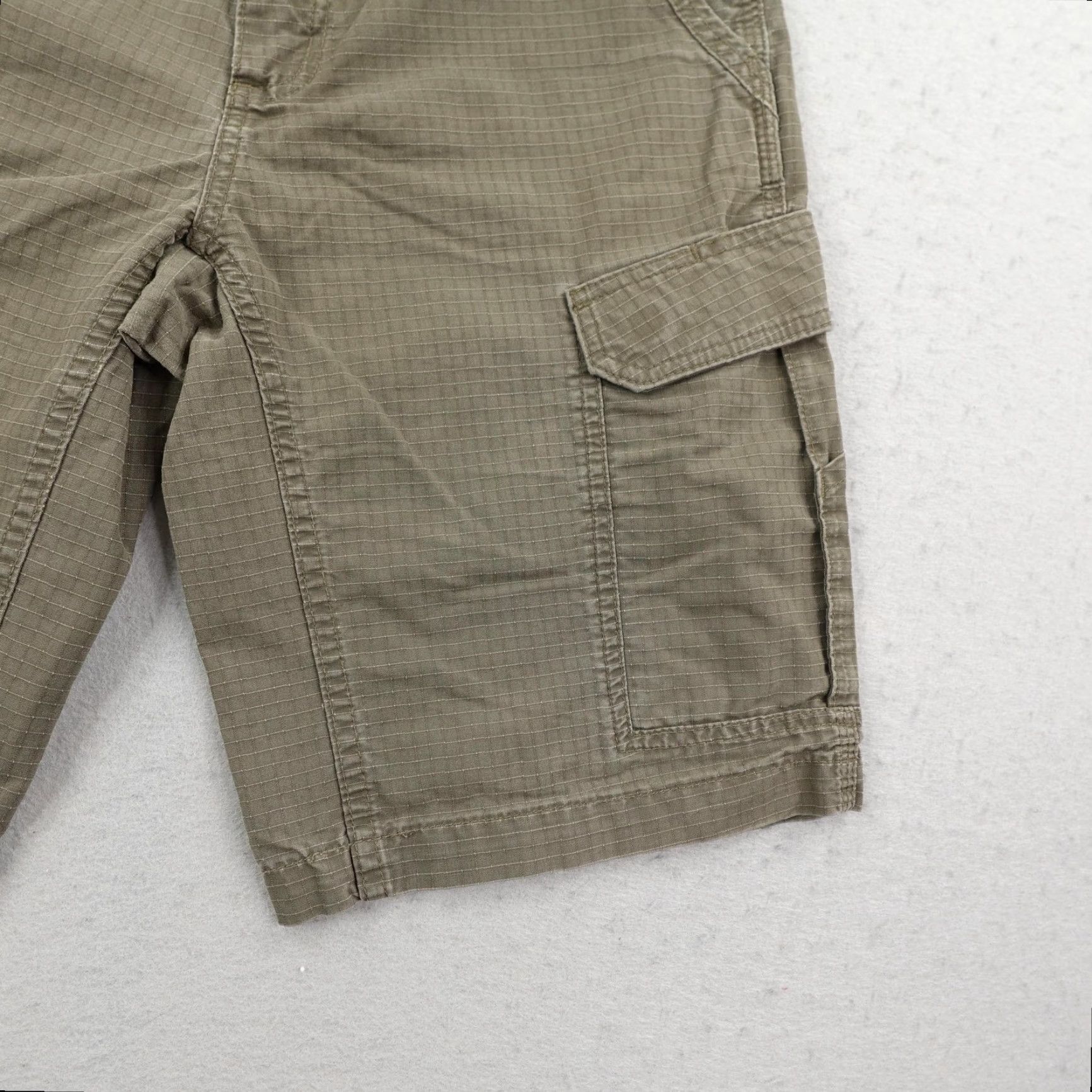 Carhartt VINTAGE not applicable; create title: Carhartt Shorts Mens 30 Green Force Relaxed Fit Ripstop Cargo Work Heavy Duty Casual Outdoor Size US 30 / EU 46 - 4 Thumbnail