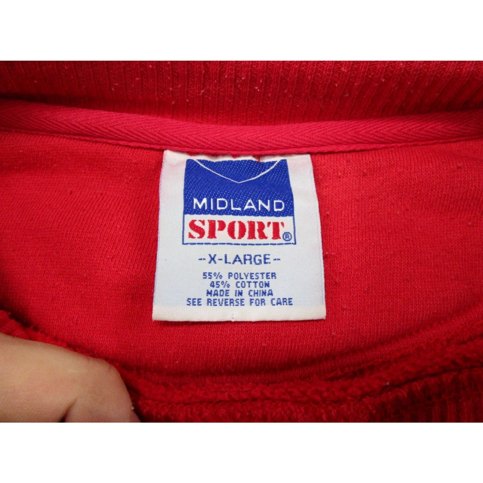 Vintage VINTAGE Wisconsin Badgers Embroidered Sweatshirt XL Red Men Crew Neck Pullover 90s Sports Accents: Embroidered Size US XL / EU 56 / 4 - 3 Thumbnail