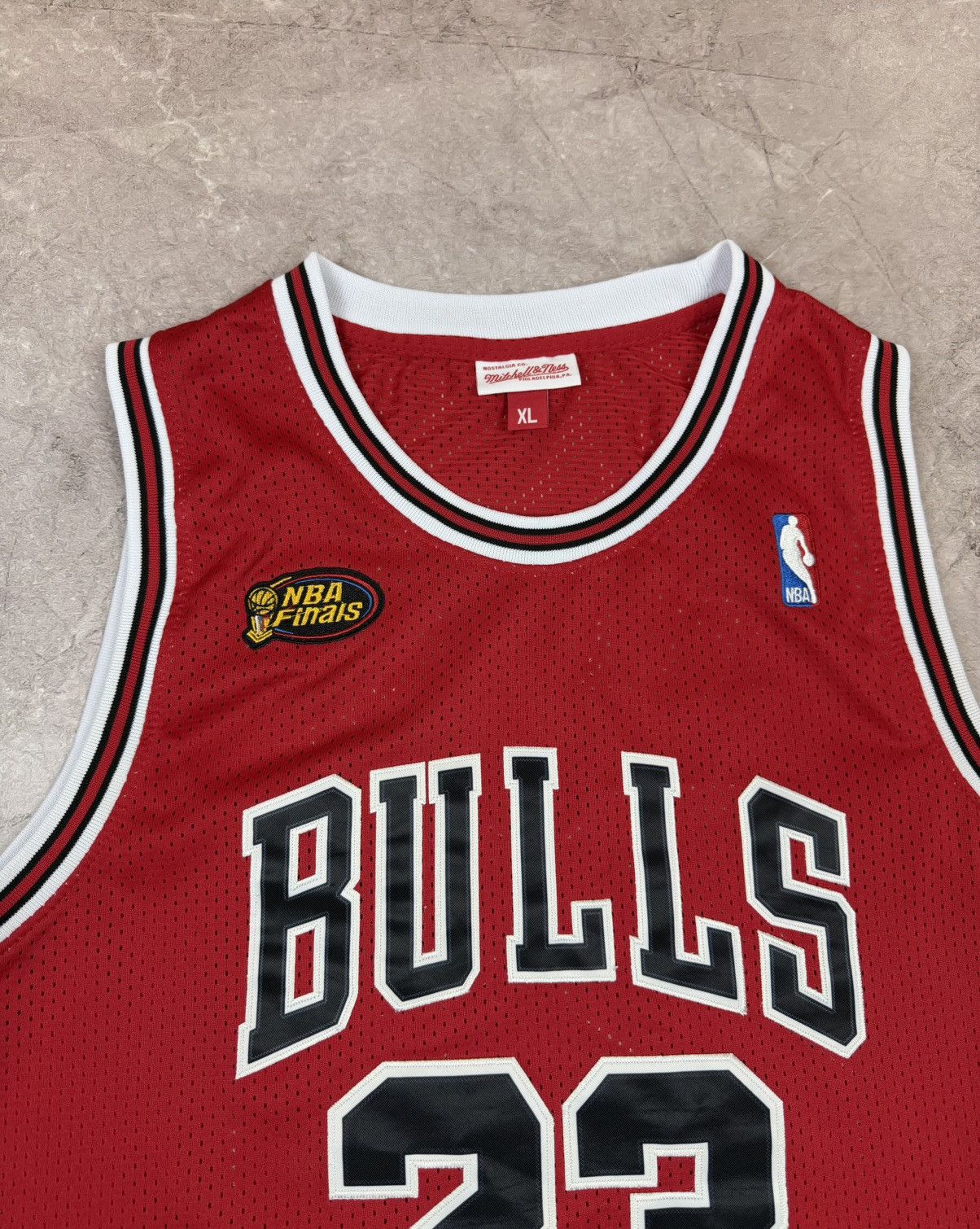 Mitchell & Ness Mitchell & Ness NBA Rep Jersey Bulls '97-'98 Michael Jordan Size US XL / EU 56 / 4 - 4 Thumbnail