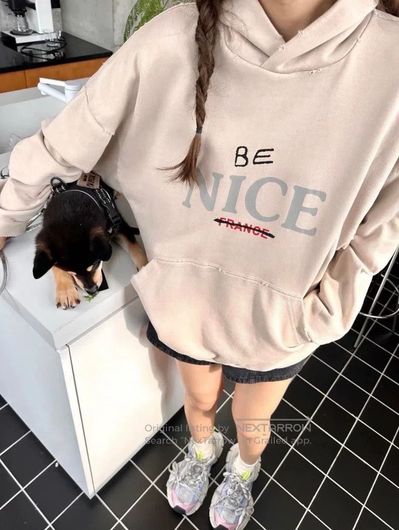 Balenciaga Balenciaga Letter Hooded Loose Long Sleeve Beige Sweatshir Size US M / EU 48-50 / 2 - 9 Thumbnail
