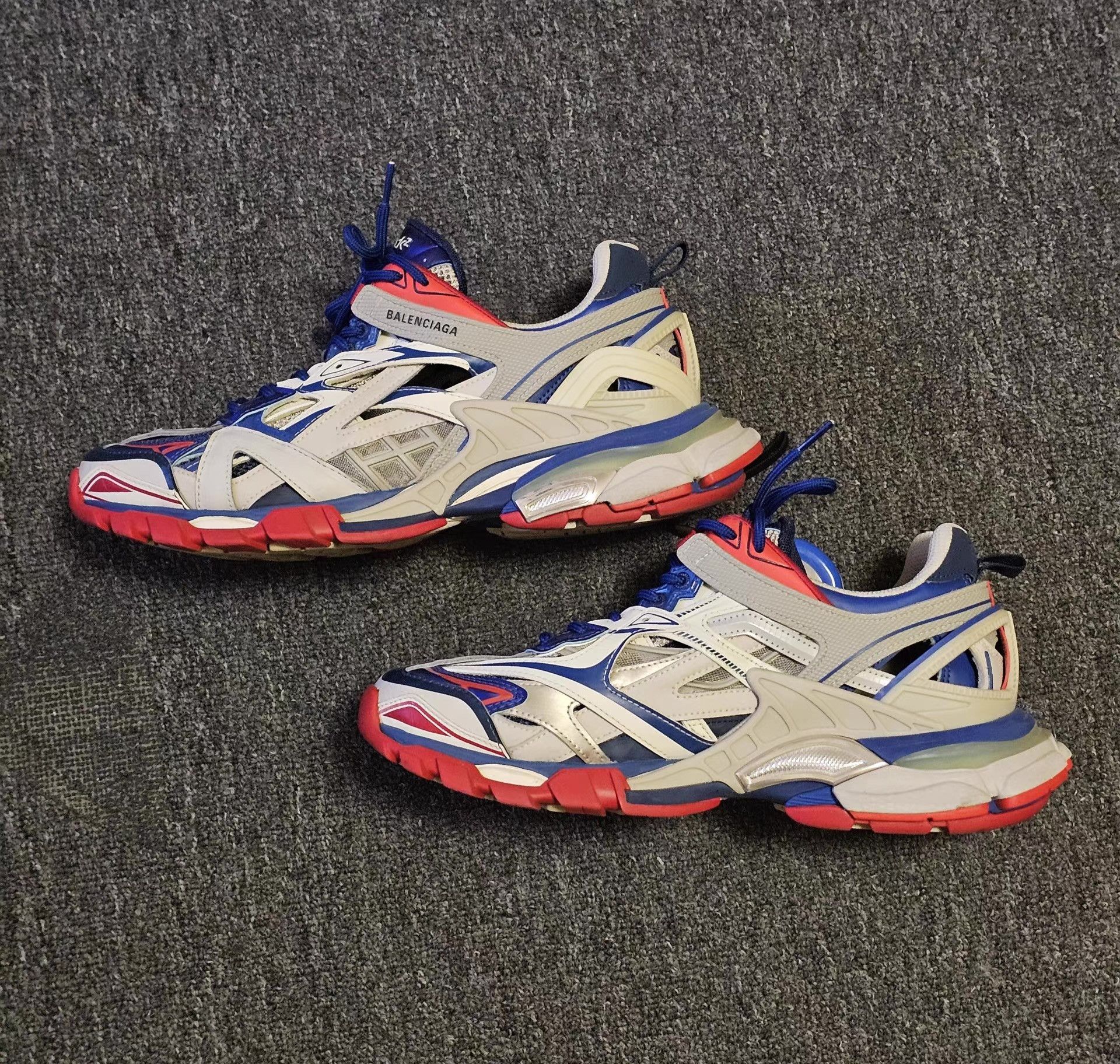 Balenciaga Balenciaga Track 2.0 Dad Sneakers, Size US 8.5 / EU 41-42 - 6 Thumbnail