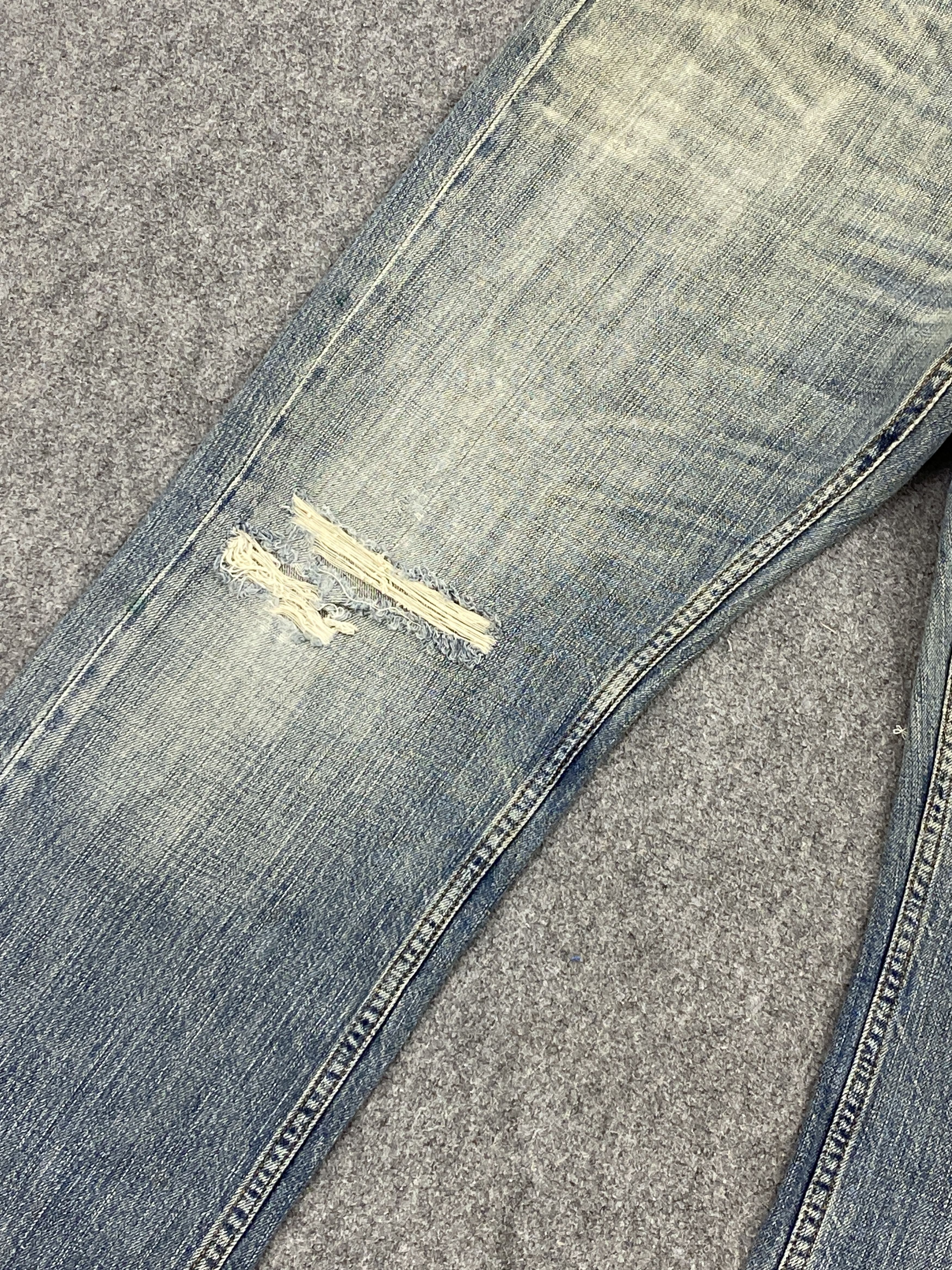 Levi's Faded Blue Vintage Levi's 559 Jeans DP2644 Size US 35 - 8 Thumbnail