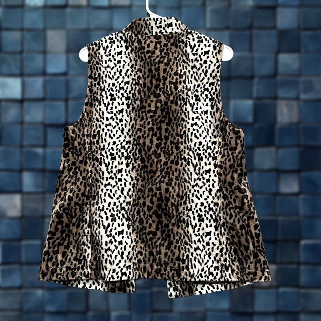 Vintage Chico's Vest Womens 1X Beige Cheetah Print Lined Open Front Faux Fur EUC Shirt Womens Size XL / US 12-14 / IT 48-50 - 1 Thumbnail