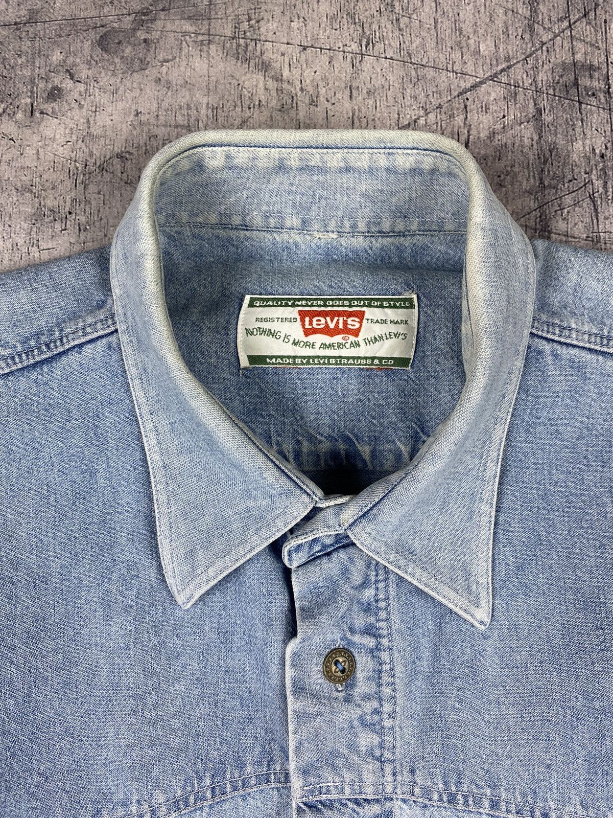 Levi's × Levi's Vintage Clothing × Vintage Vintage Levis Button Up Denim Shirt 90s y2k Size US XL / EU 56 / 4 - 8 Thumbnail