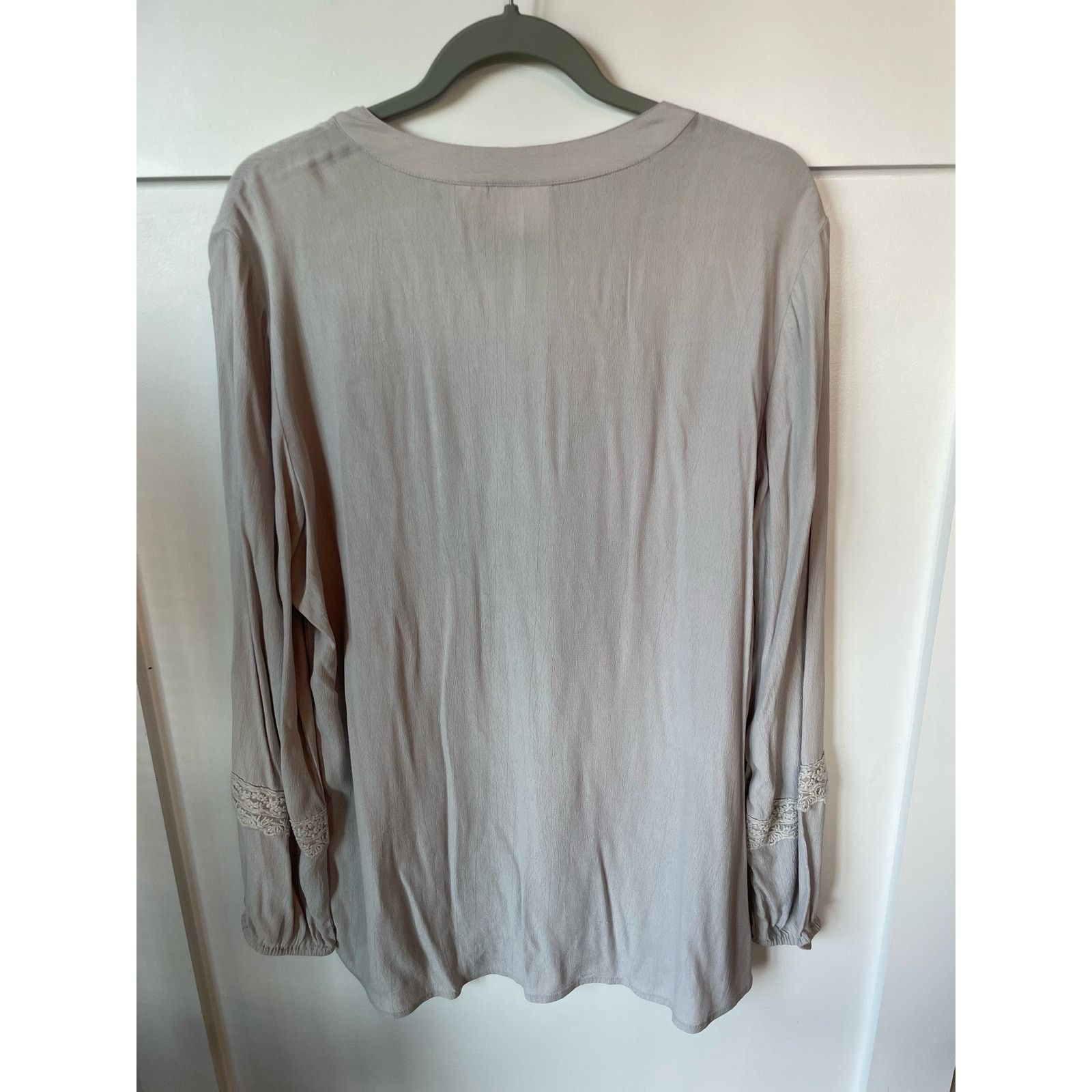 Chicos Chico's Bundle (2) Sequined Peasant Tunic&Striped Tunic,sz 2 Size L / US 10 / IT 46 - 7 Thumbnail