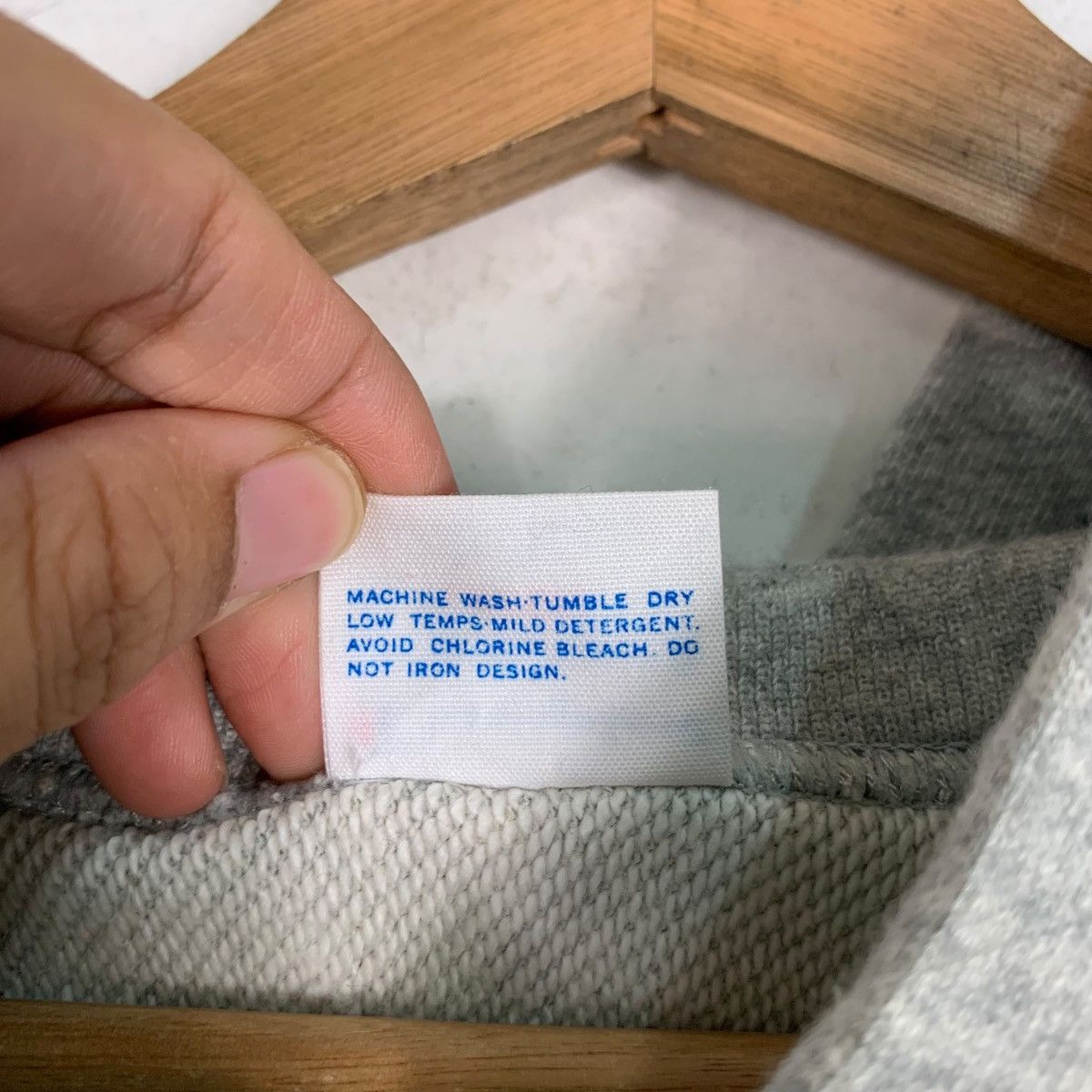Champion 90's CHAMPION Reverse Weave Plain Pullover Hoodies #0797-C36 Size US L / EU 52-54 / 3 - 13 Thumbnail