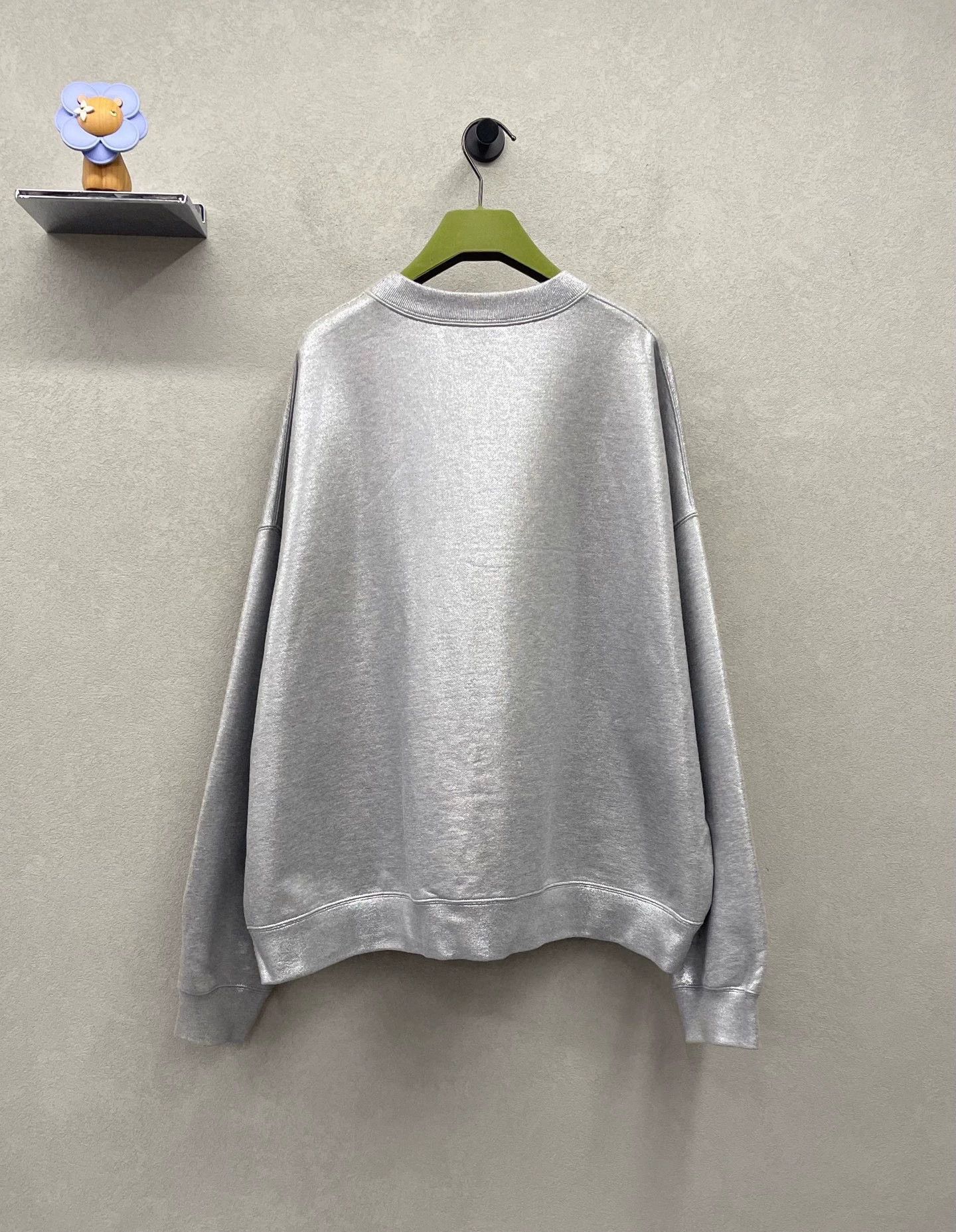 Gucci silver long sleeve sweatshirt by Gucci Size US M / EU 48-50 / 2 - 2 Thumbnail