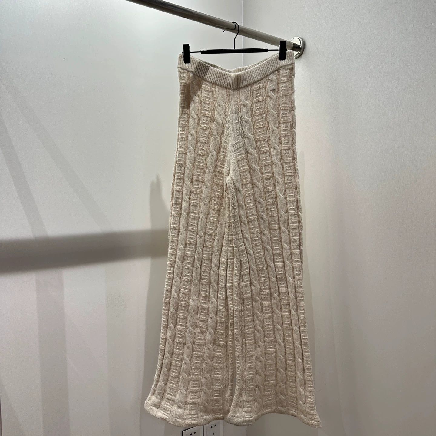 Acne Studios Acne Studios mar618 Smiley All Over Knit Wool Pants XS Size 25" / US 0 / IT 36 - 1 Thumbnail