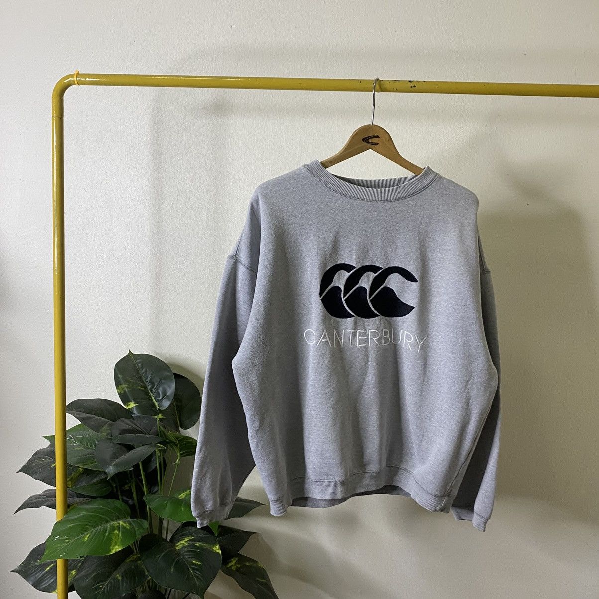Canterbury of New Zealand Vintage 1990s Canterbury Embroidery Logo Baggy Sweatshirt Size US S / EU 44-46 / 1 - 1 Thumbnail