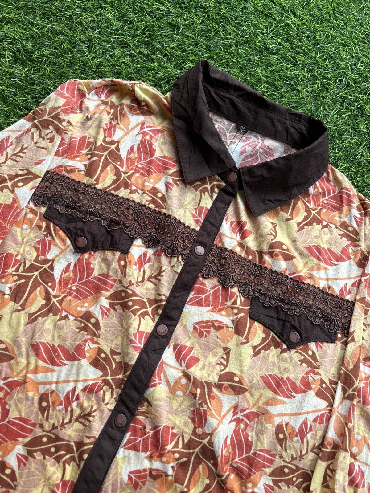 Vintage Vintage Chanel Floral Unisex Shirt Size US M / EU 48-50 / 2 - 3 Thumbnail