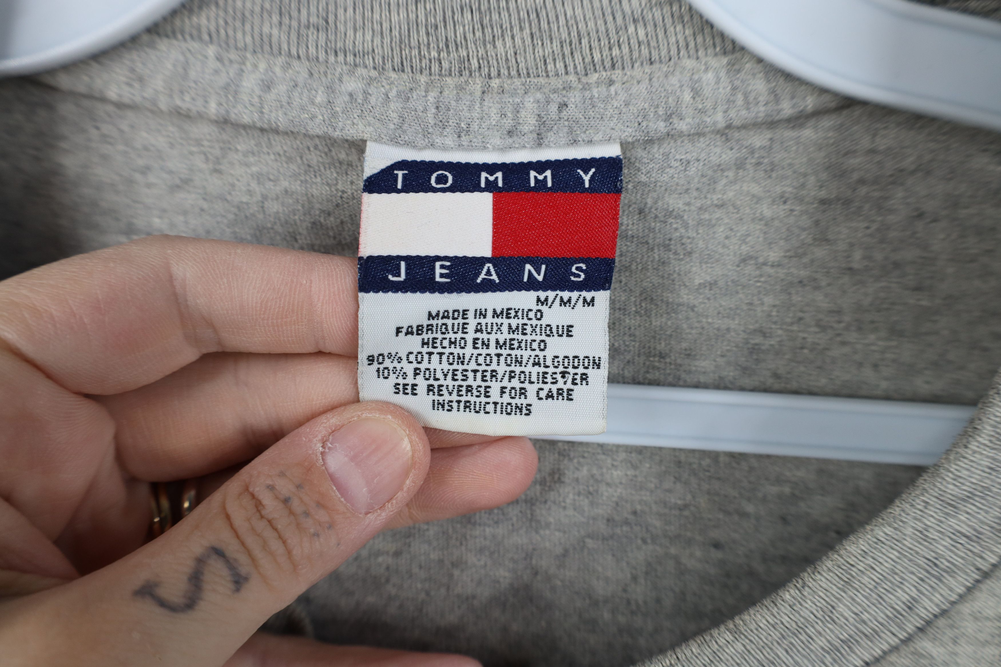Tommy Hilfiger Vintage 90s Tommy Hilfiger Military Short Sleeve T-Shirt Size US M / EU 48-50 / 2 - 10 Thumbnail