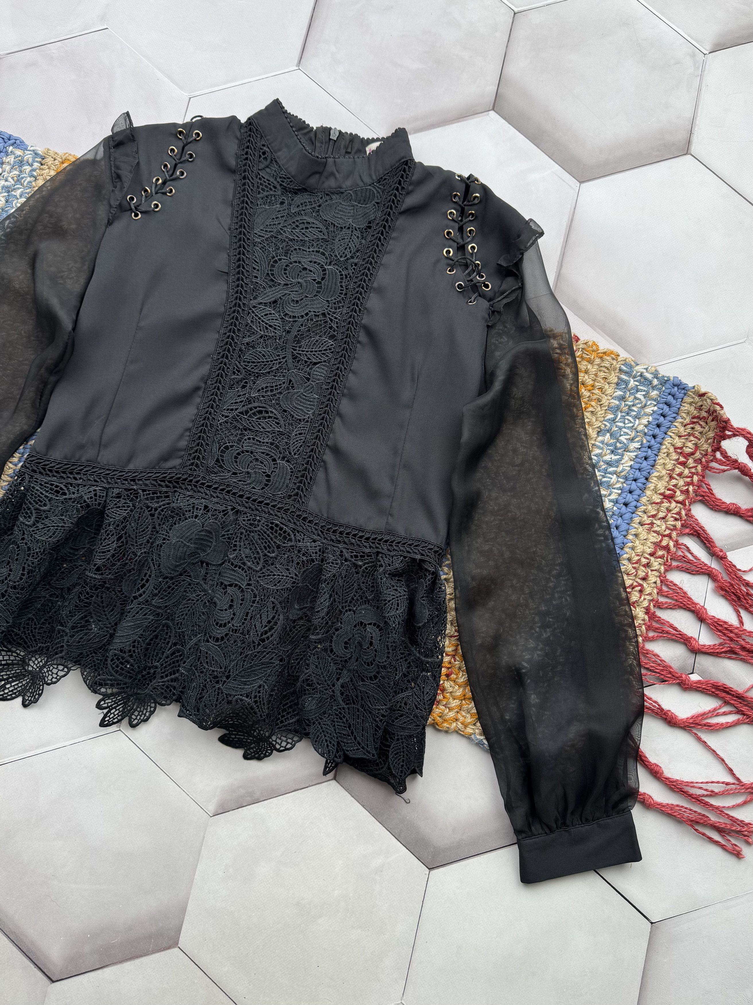 Vintage Vintage Blouse With Mesh Sleeve Size M / US 6-8 / IT 42-44 - 3 Thumbnail