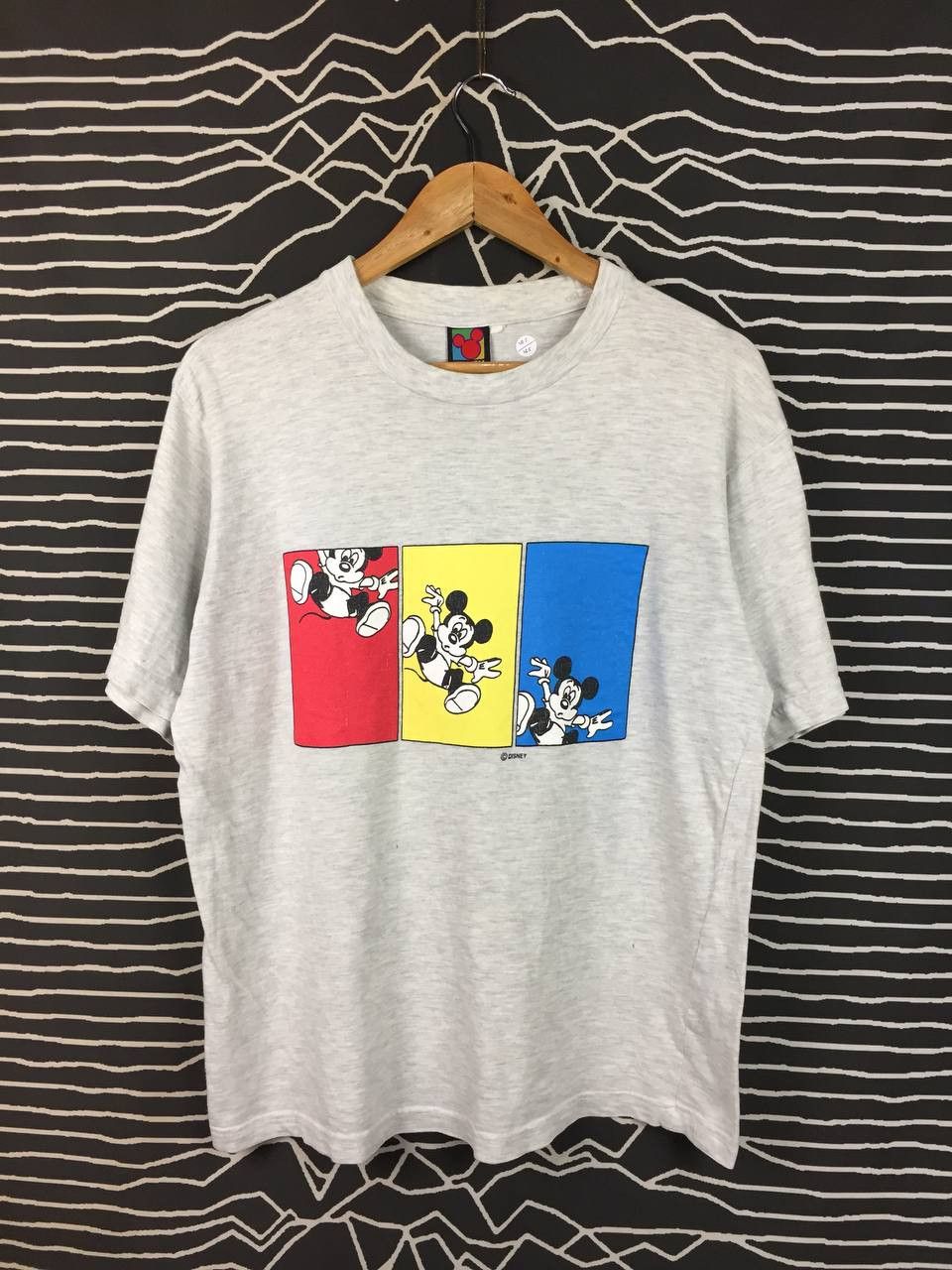 Mickey Mouse Vtg Disney Mickey Unlimited Triple Panel Mickey Cartoon Tee Size US M / EU 48-50 / 2 - 1 Thumbnail