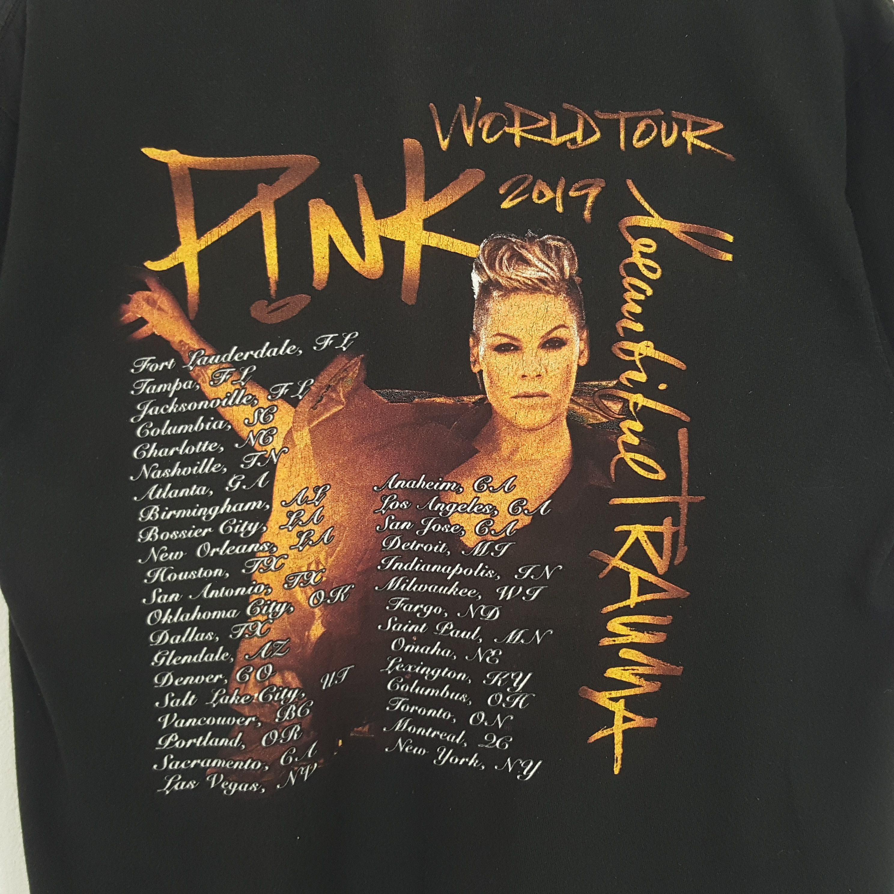 Band Tees × Vintage Vintage Pink Trauma World tour 2019 Singer Tour Tshirt Size US L / EU 52-54 / 3 - 4 Thumbnail