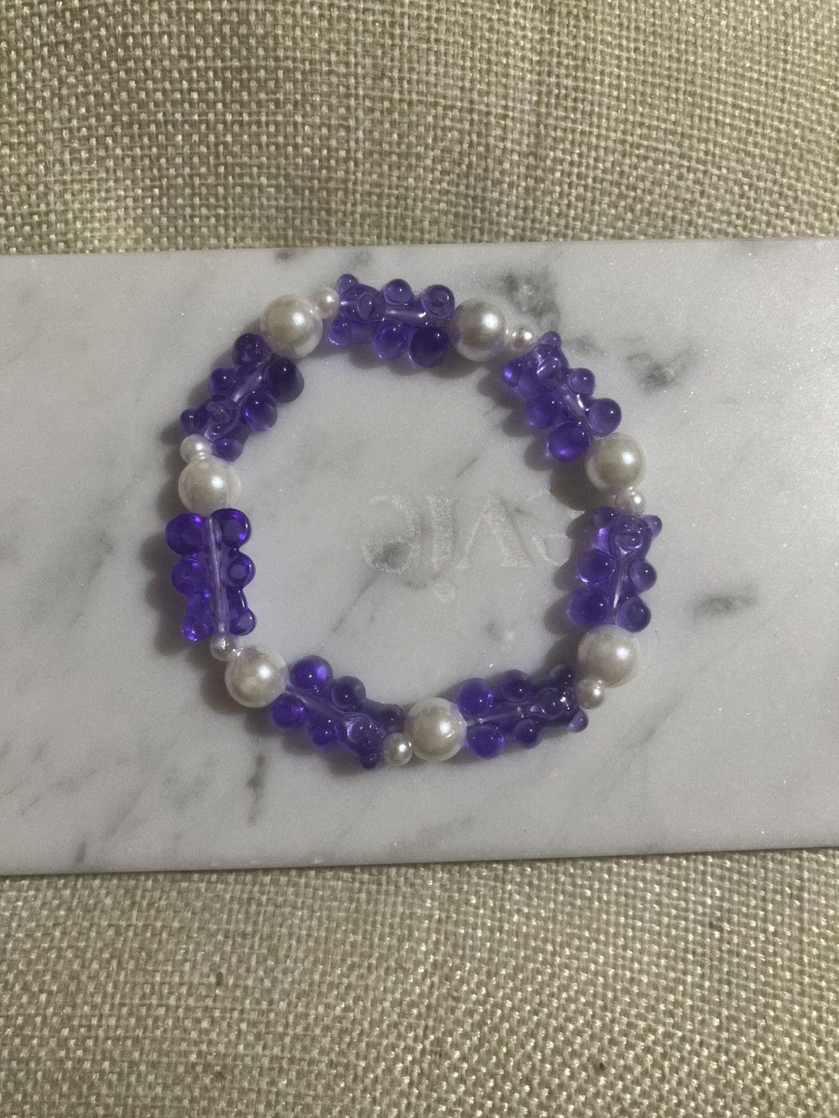 Other Purple gummie bear beaded bracelet Size ONE SIZE - 1 Thumbnail