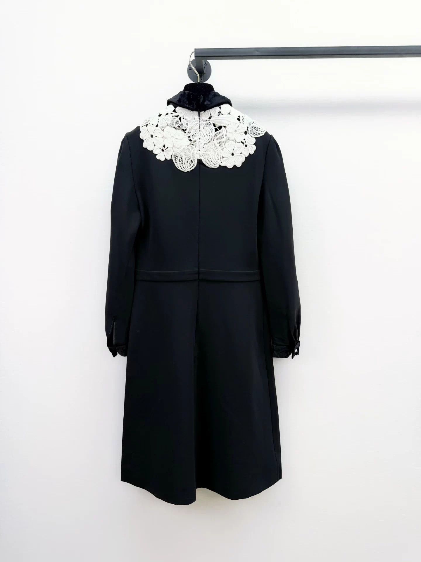 Gucci Gucci New w/Tags Lace Doll Collar Dress M Size M / US 6-8 / IT 42-44 - 6 Thumbnail