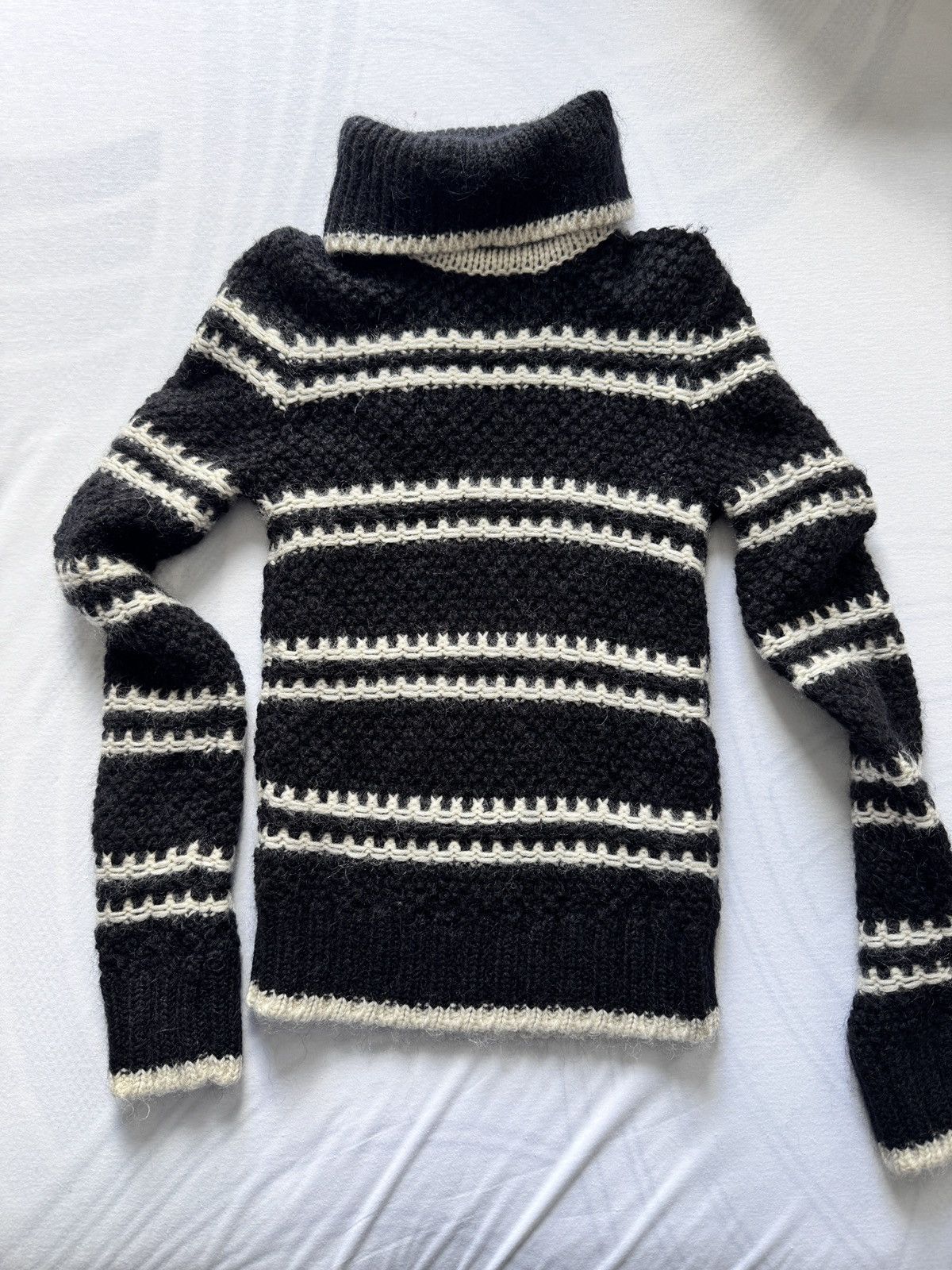 Saint Laurent Paris Saint Laurent Wool Mohair Turtleneck Sweater NWT Size XS / US 0-2 / IT 36-38 - 2 Thumbnail