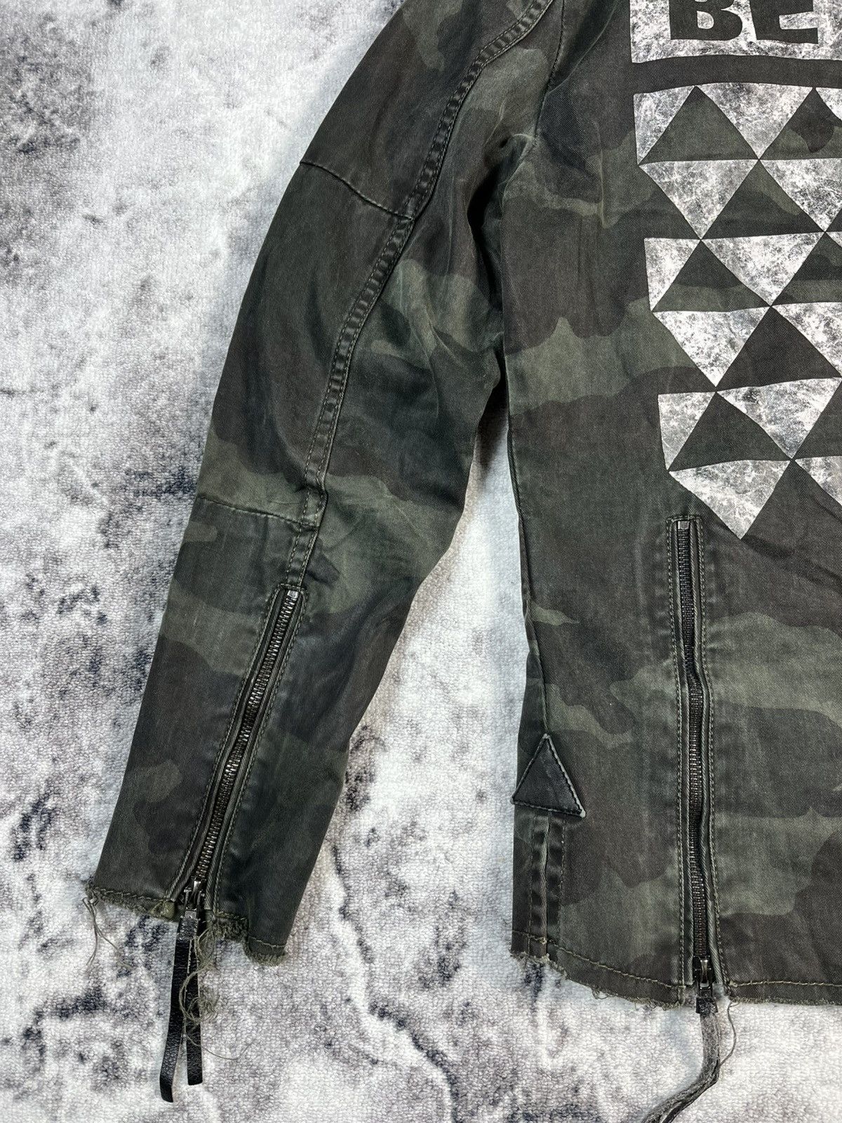 Other Be Edgy Camo Jacket / Military Style / Statement Back Print Size US M / EU 48-50 / 2 - 11 Thumbnail