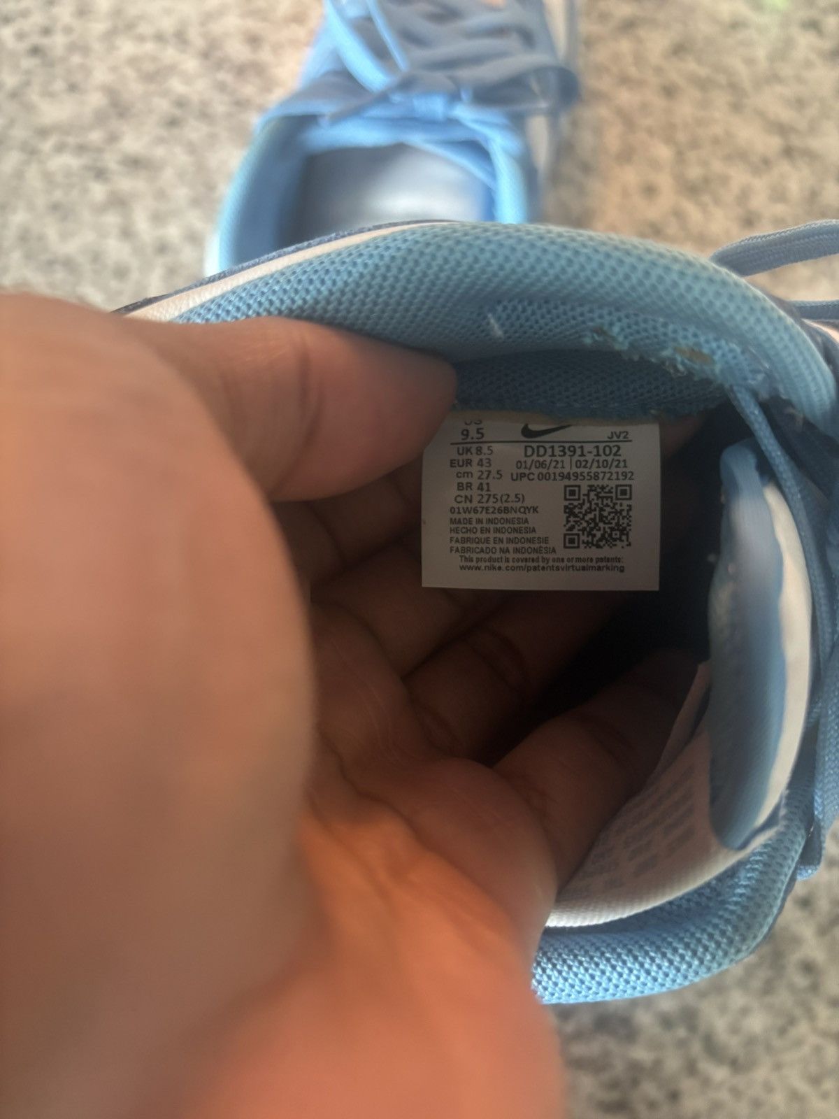 Nike Nike Dunk Low UNC University Blue Size US 9.5 / EU 42-43 - 4 Thumbnail