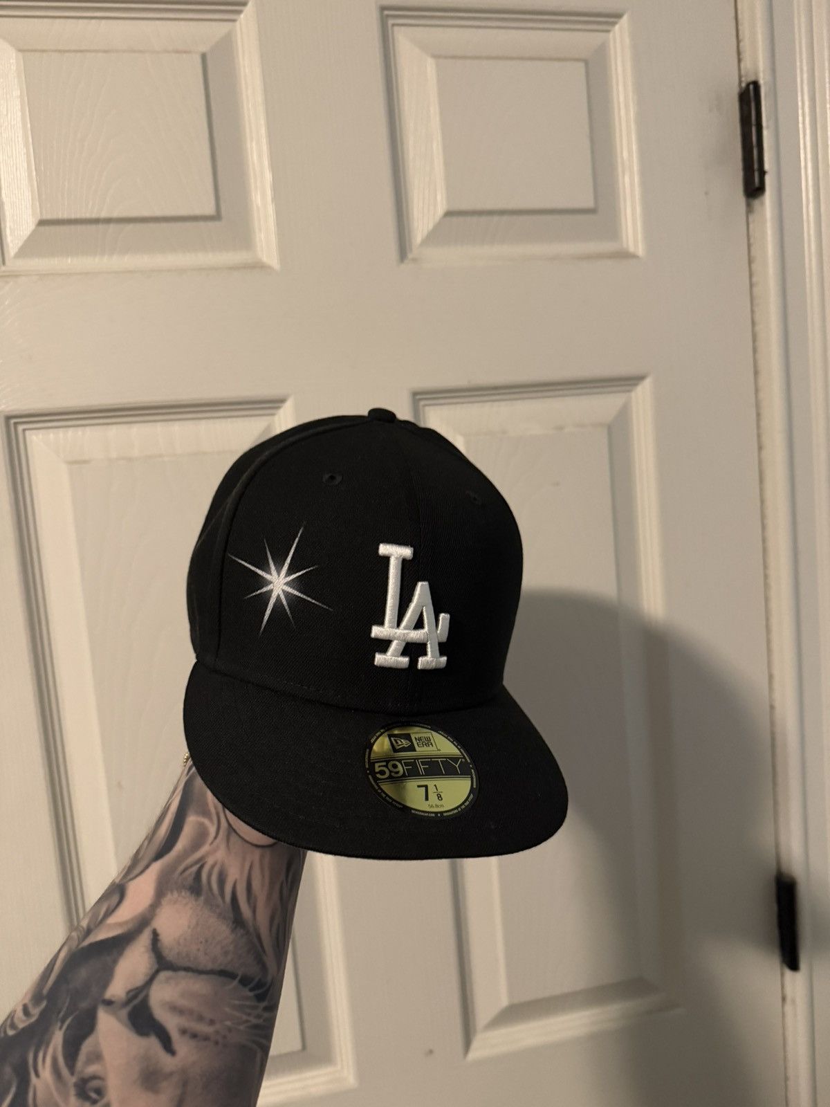 Supreme Supreme Los Angeles Dodgers Fitted Hat Black (Size 7 1/8) Size 30 - 1 Thumbnail