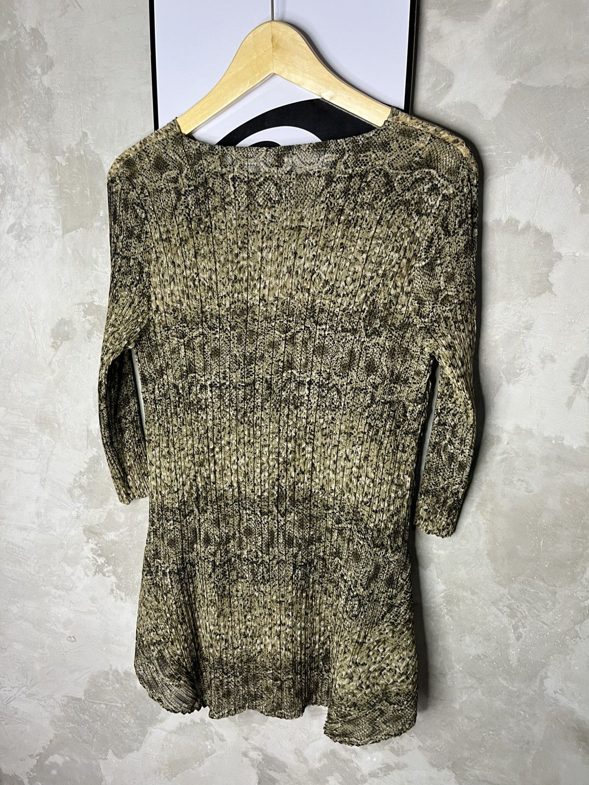 Pleats Please Issey Miyake Pleatsme Snakeskin Pleated Asymmetric Tunic Dress Size ONE SIZE - 5 Thumbnail
