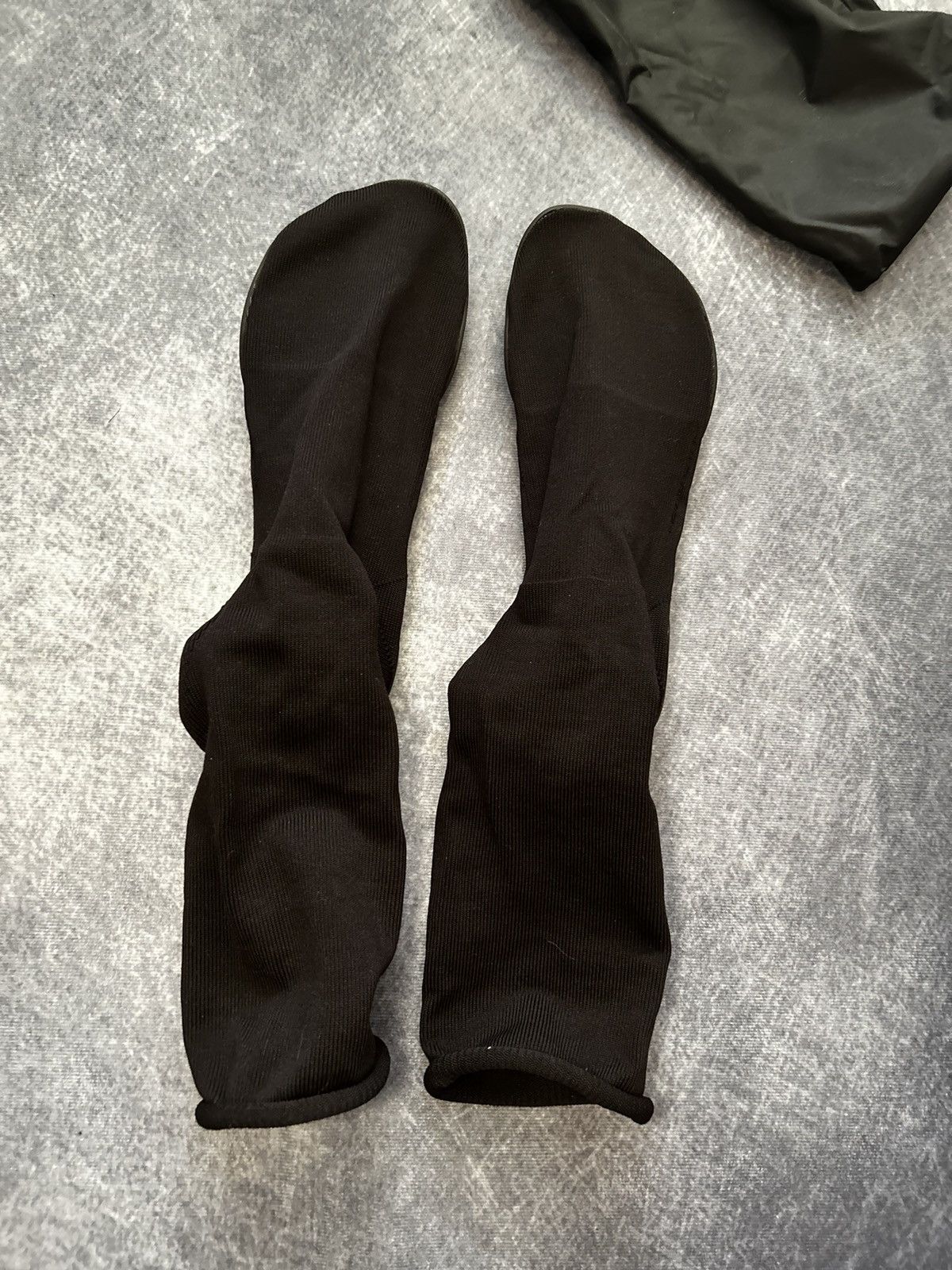 Kanye West × Yeezy Yeezy Pods Brand new Size US 12 / EU 45 - 4 Thumbnail