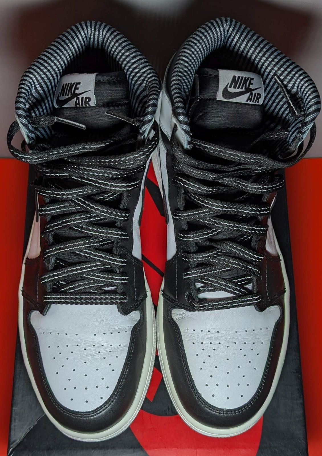 Jordan Brand Size 9.5 - Air Jordan 1 Retro OG High Barons Size US 9.5 / EU 42-43 - 2 Thumbnail