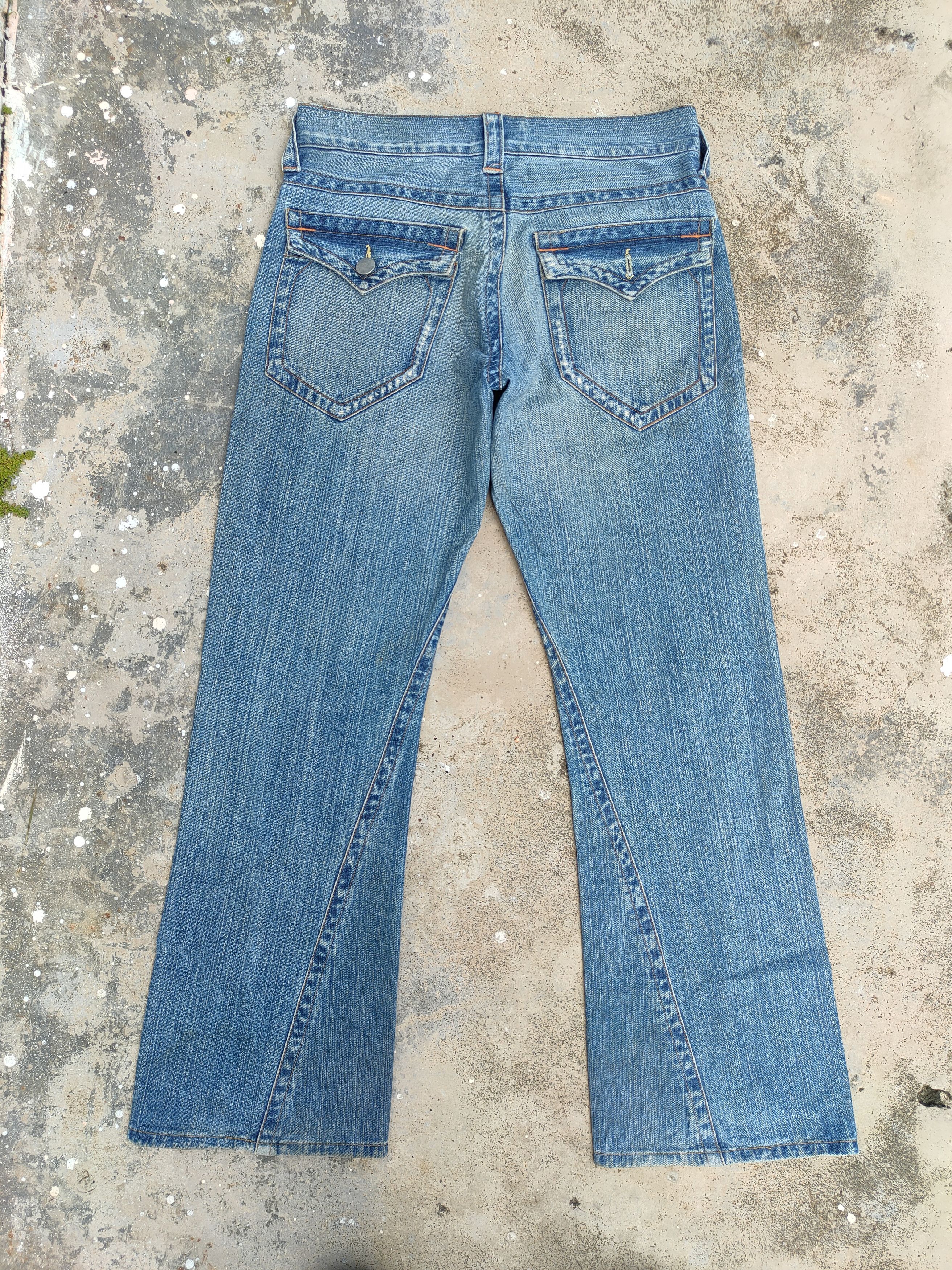 Japanese Brand FLARE VINTAGE JAPANESE FADED DISTRESSED JEANS DENIM PANTS Size US 32 / EU 48 - 2 Thumbnail