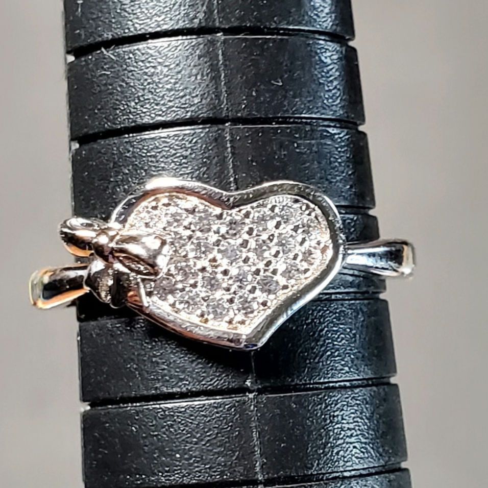 Other 925 Sterling Silver JC Ring Clear Rhinestones Heart Sz 8 Size ONE SIZE - 1 Thumbnail