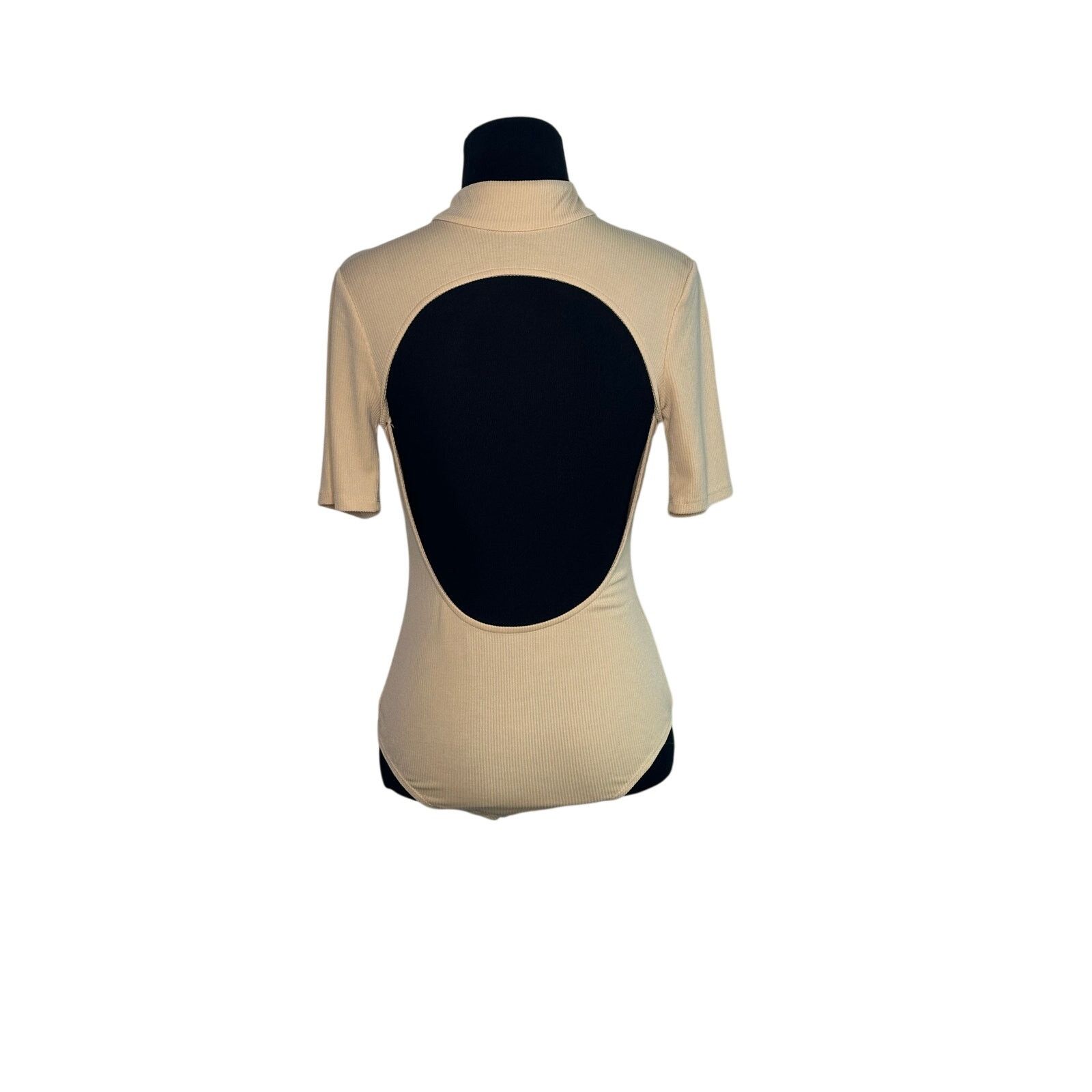 REVOLVE H:ours beige short sleeves open back bodysuit size small Size S / US 4 / IT 40 - 10 Thumbnail
