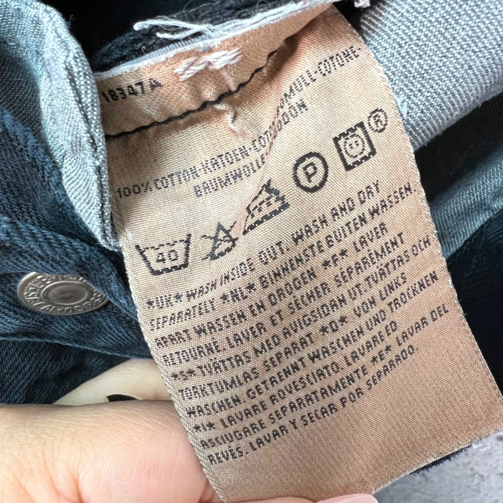 Levi's Levis 501 Jeans Mens Black Denim Straight Distressed Hem 32x27 Regular 5-Pocket denim Levi's 501 Series Mens Jeans Size US 32 / EU 48 - 4 Thumbnail