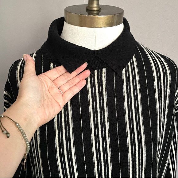 Versace Vintage Versus Versace B&W Striped Wool Pullover Sweater Size US M / EU 48-50 / 2 - 3 Thumbnail