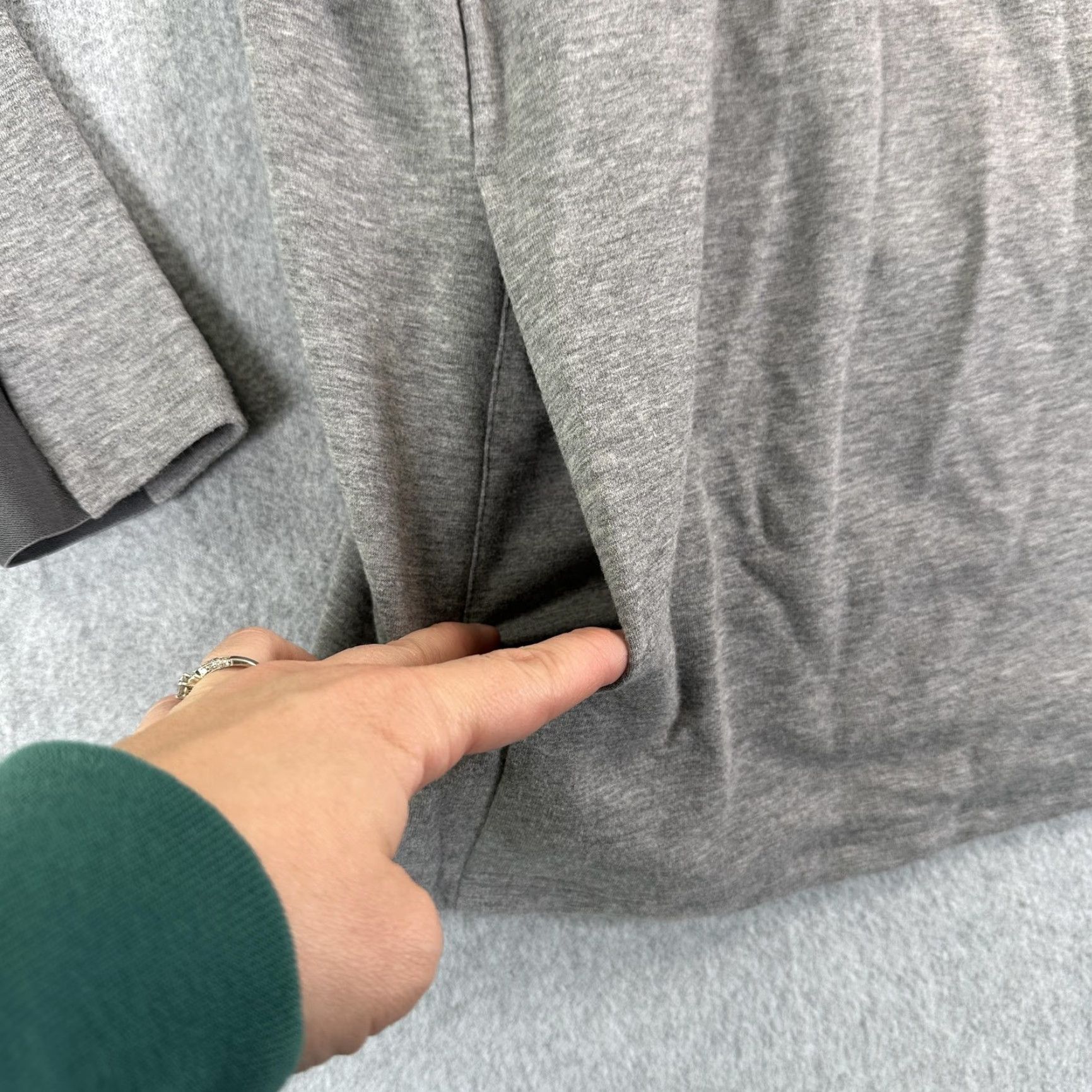 Gymshark Gymshark Hoodie Womens Small Gray Lightweight Pullover Raglan Pockets Stretch Size S / US 4 / IT 40 - 4 Thumbnail