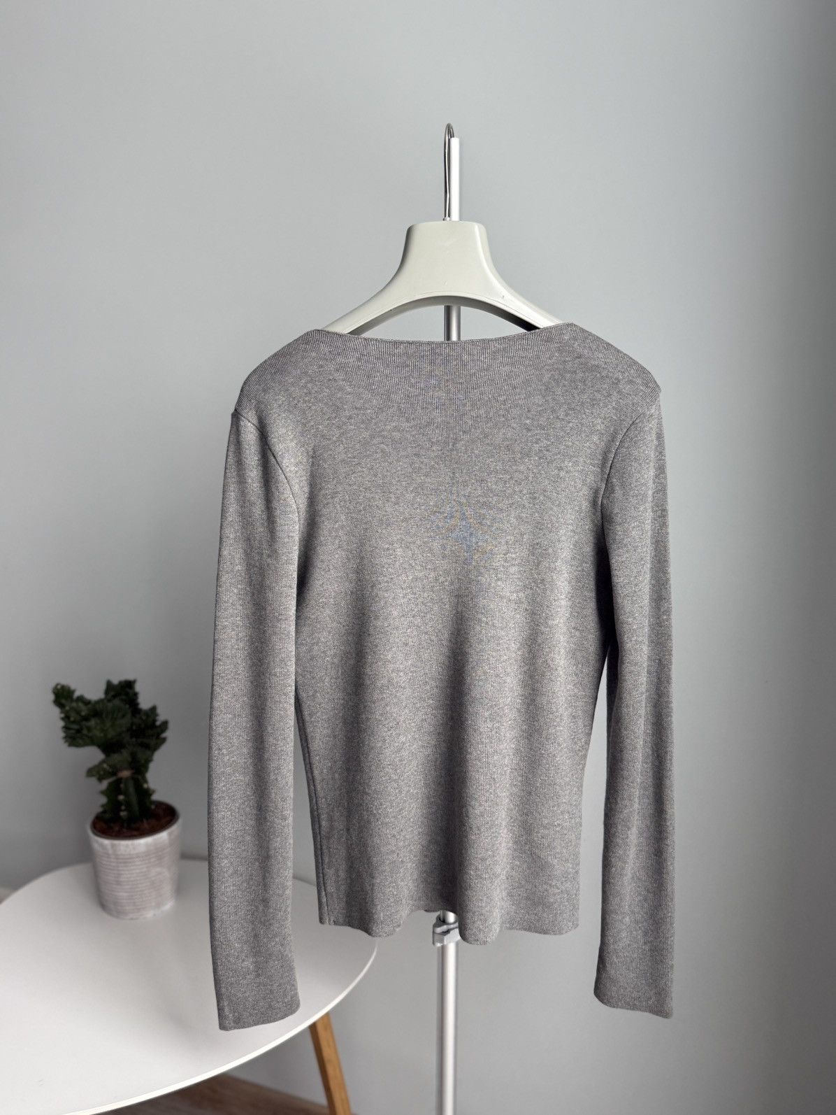 Miu Miu Prada Grey Cotton V-Neck Cardigan Button Front Knit Sweater Size S / US 4 / IT 40 - 4 Thumbnail