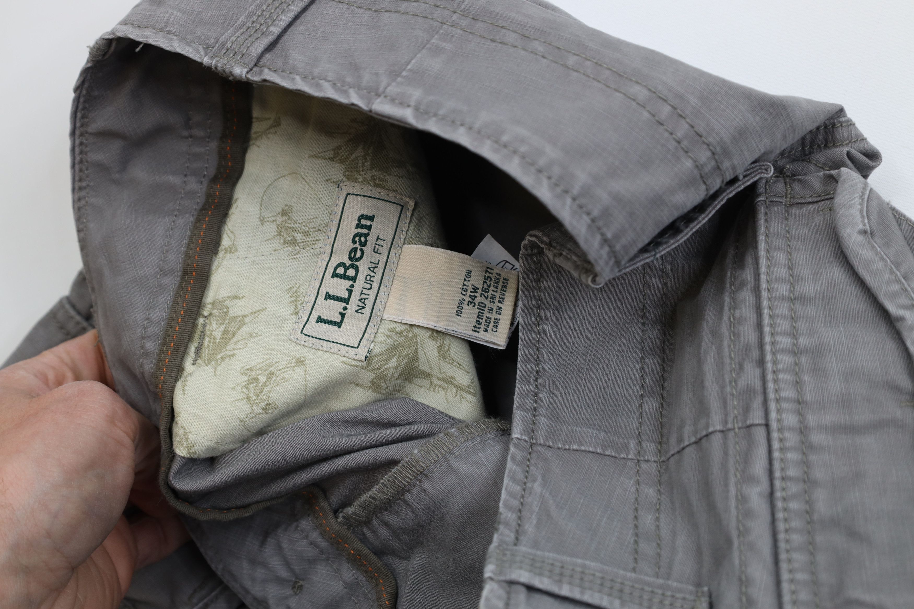 L.L. Bean Vintage LL Bean Heavyweight Trekking Cargo Shorts Cotton Size US 34 / EU 50 - 6 Thumbnail