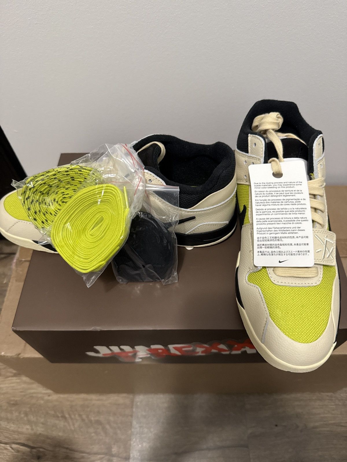 Jordan Brand Jordan Jumpman Jack TR Travis Scott Bright Cactus Size US 10 / EU 43 - 9 Thumbnail