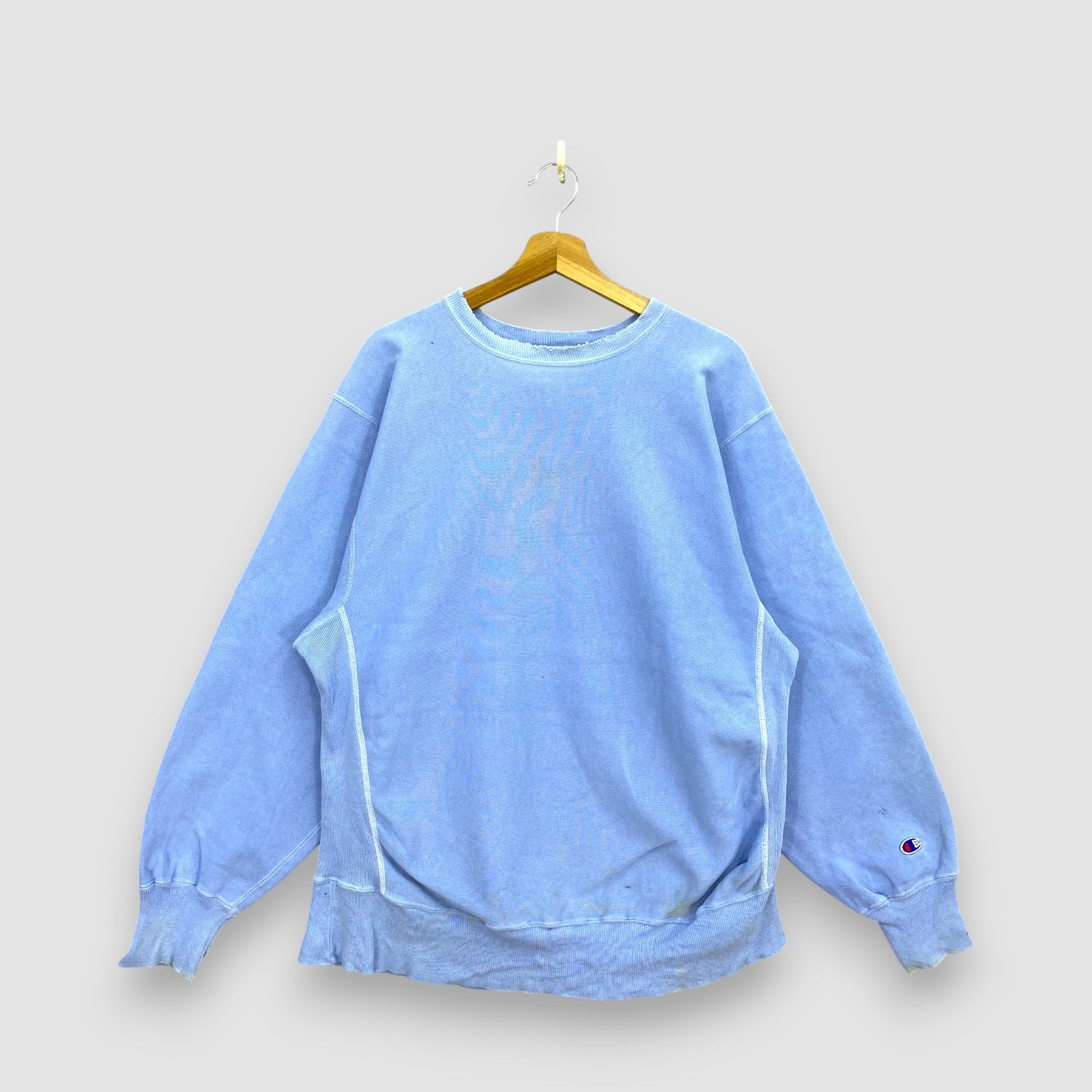 Champion Vintage 80s Champion Reverse Weave Dirty Ripped Sweatshirt Size US L / EU 52-54 / 3 - 1 Thumbnail