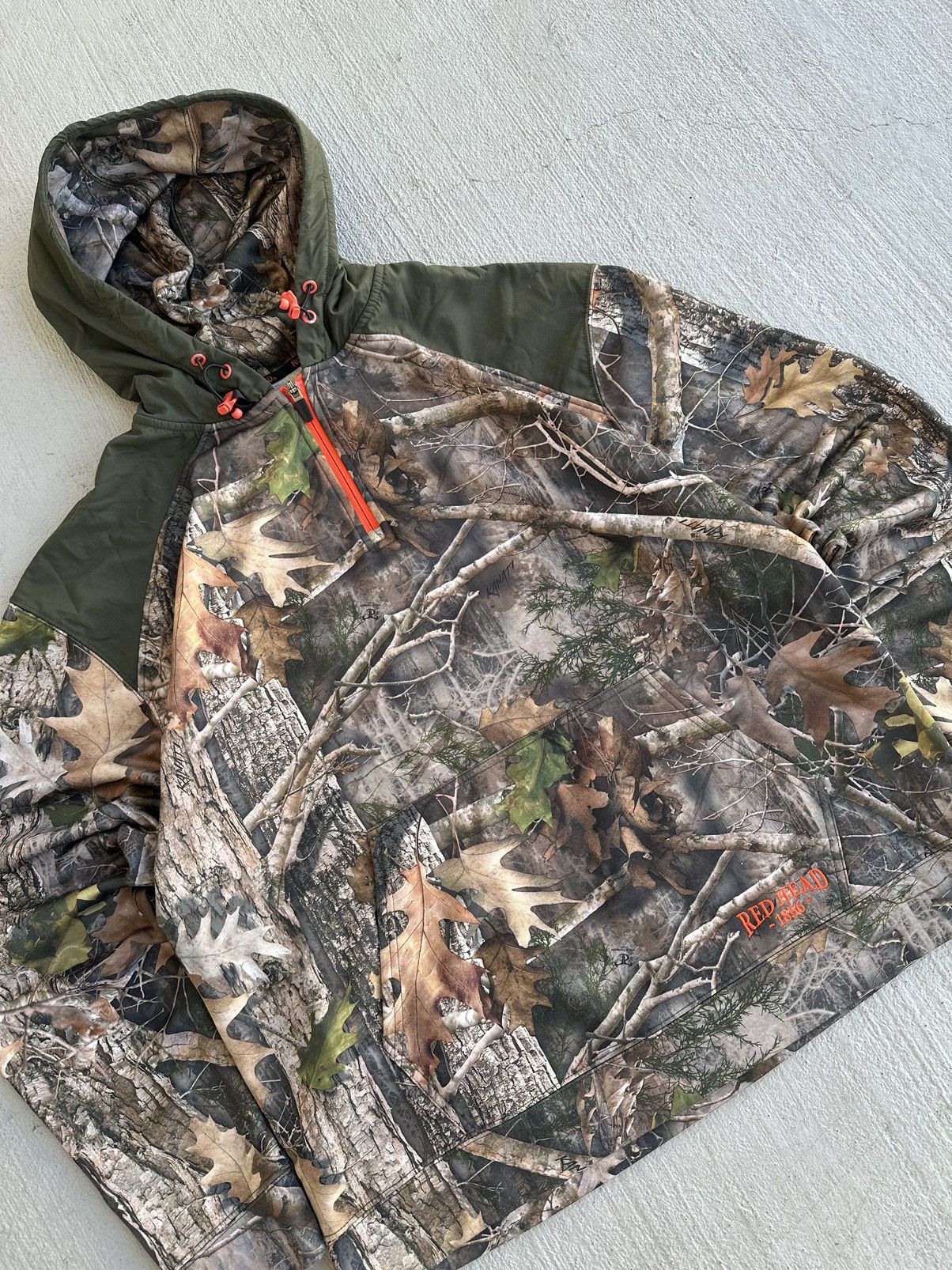 Vintage Vintage Real Tree Camouflage Hoodie Size US L / EU 52-54 / 3 - 1 Thumbnail