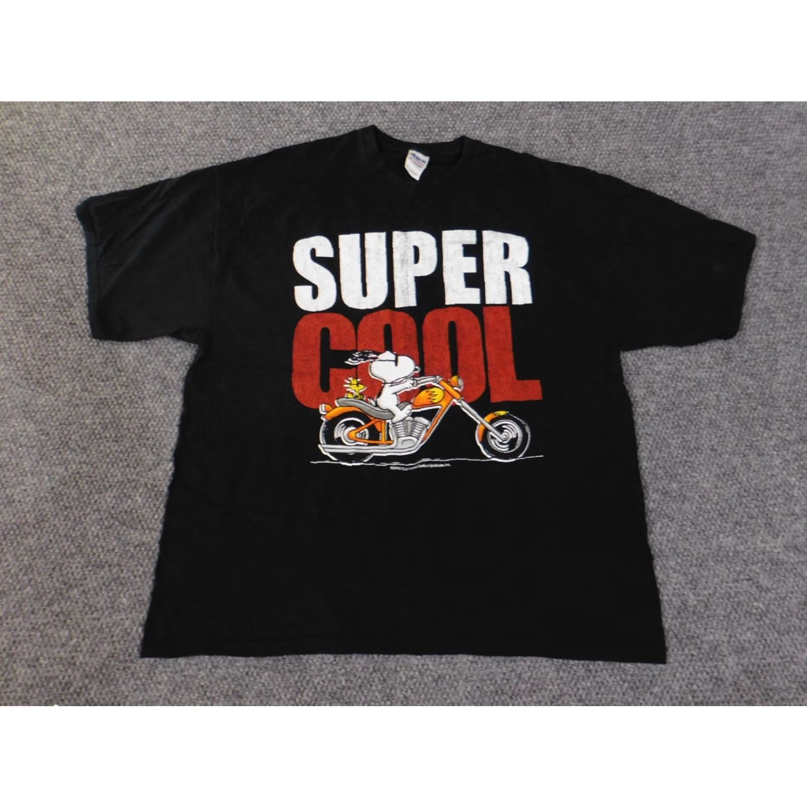 Gildan Gildan Peanuts Graphic Print T-Shirt Black 2XL Mens Biker 90s Retro Vintage Shirt Short Sleeve Crew Neck Size US XXL / EU 58 / 5 - 3 Thumbnail