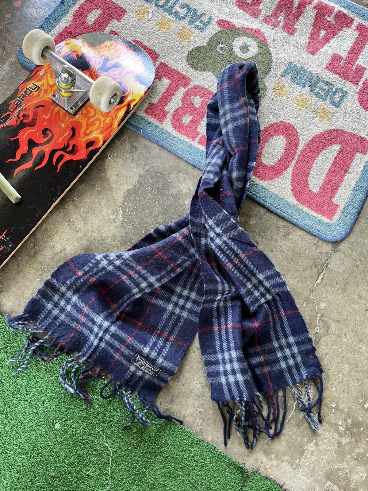 Burberry × Designer × Vintage 🔥Vintage Burberrys Scarve Mafla Checkered Petak 90s Size ONE SIZE - 1 Thumbnail