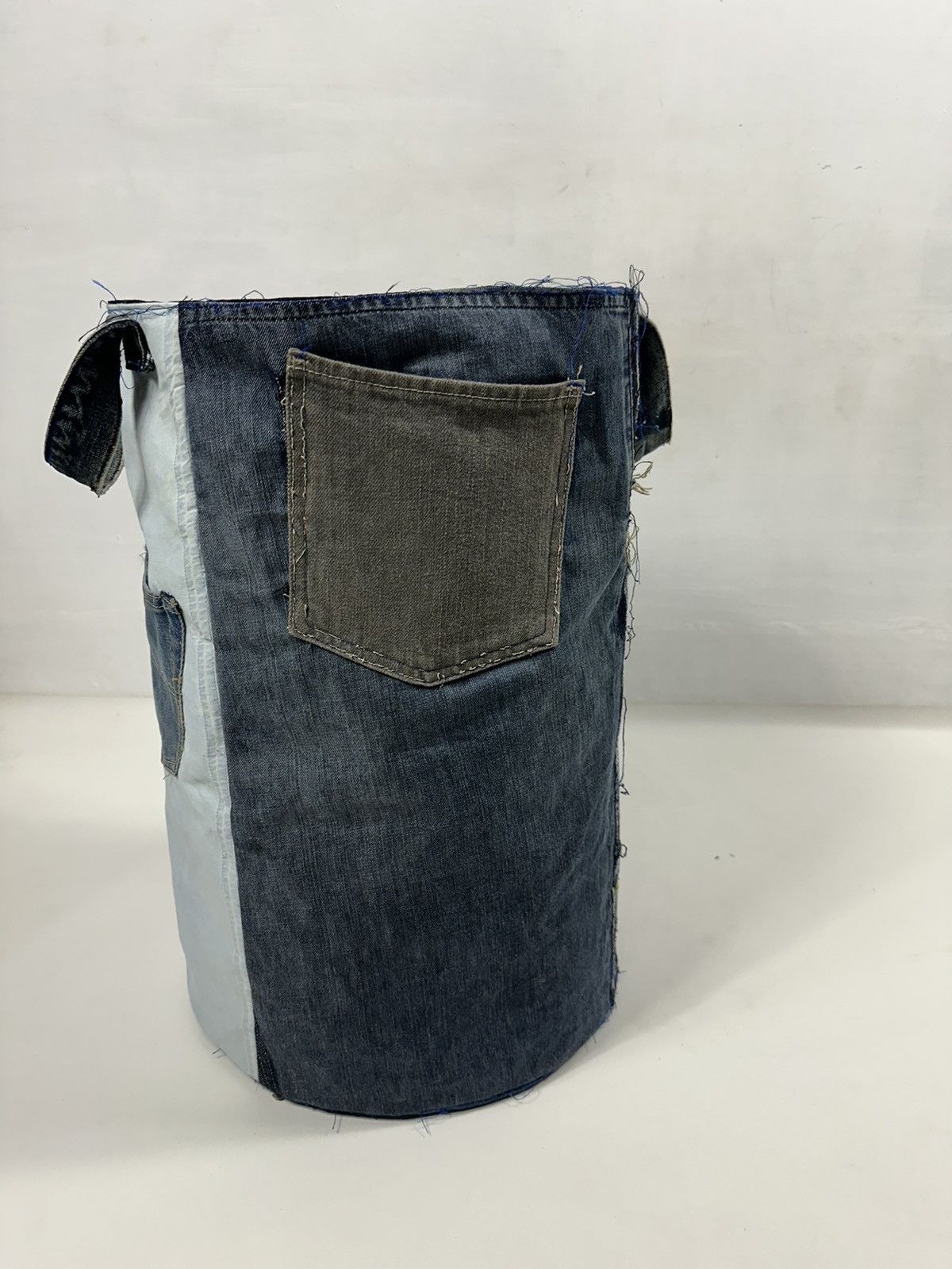 Art Comes First Custom Made Denim Patchwork Laundry Bag Home Decoration Size ONE SIZE - 5 Thumbnail